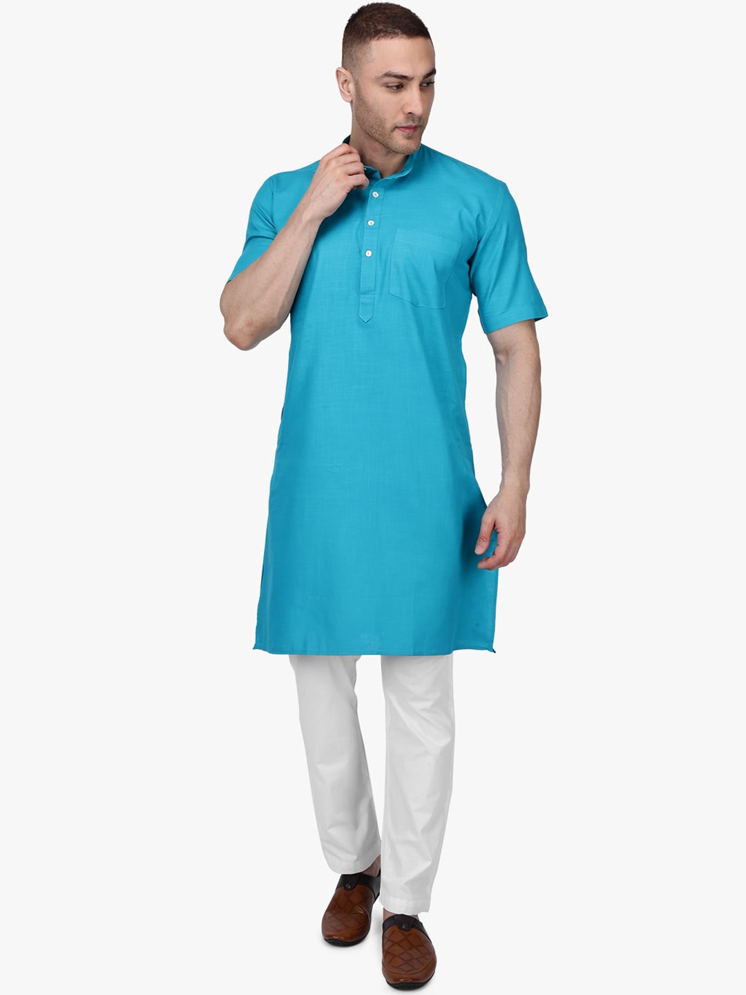 

RAJUBHAI HARGOVINDAS Men Blue Solid Kurta with Pyjamas