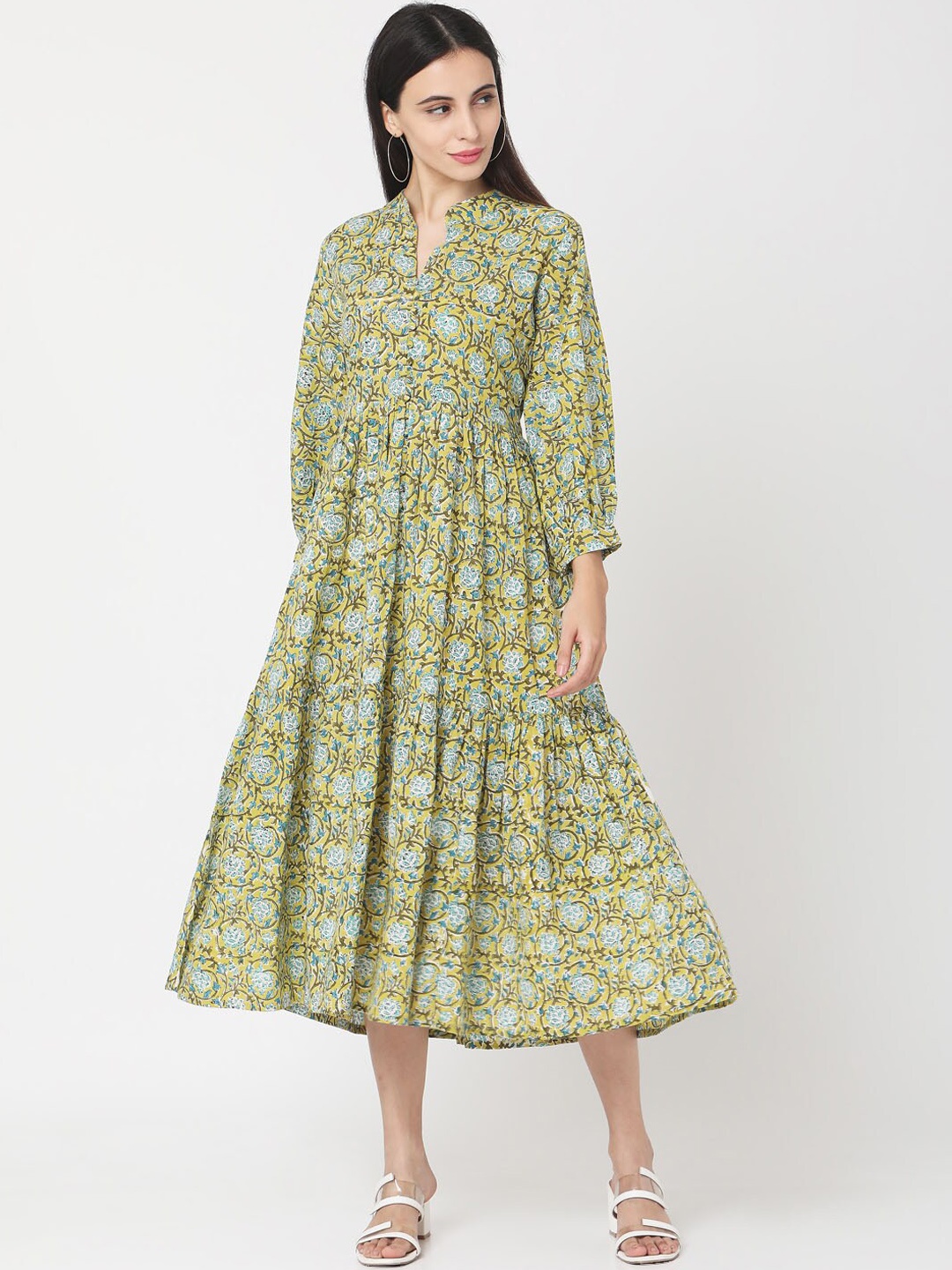 

Saanjh Women Green Printed A-Line Ethnic Dress