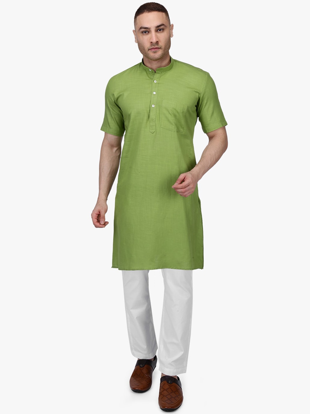 

RAJUBHAI HARGOVINDAS Men Olive Green & White Solid Kurta with Pyjamas