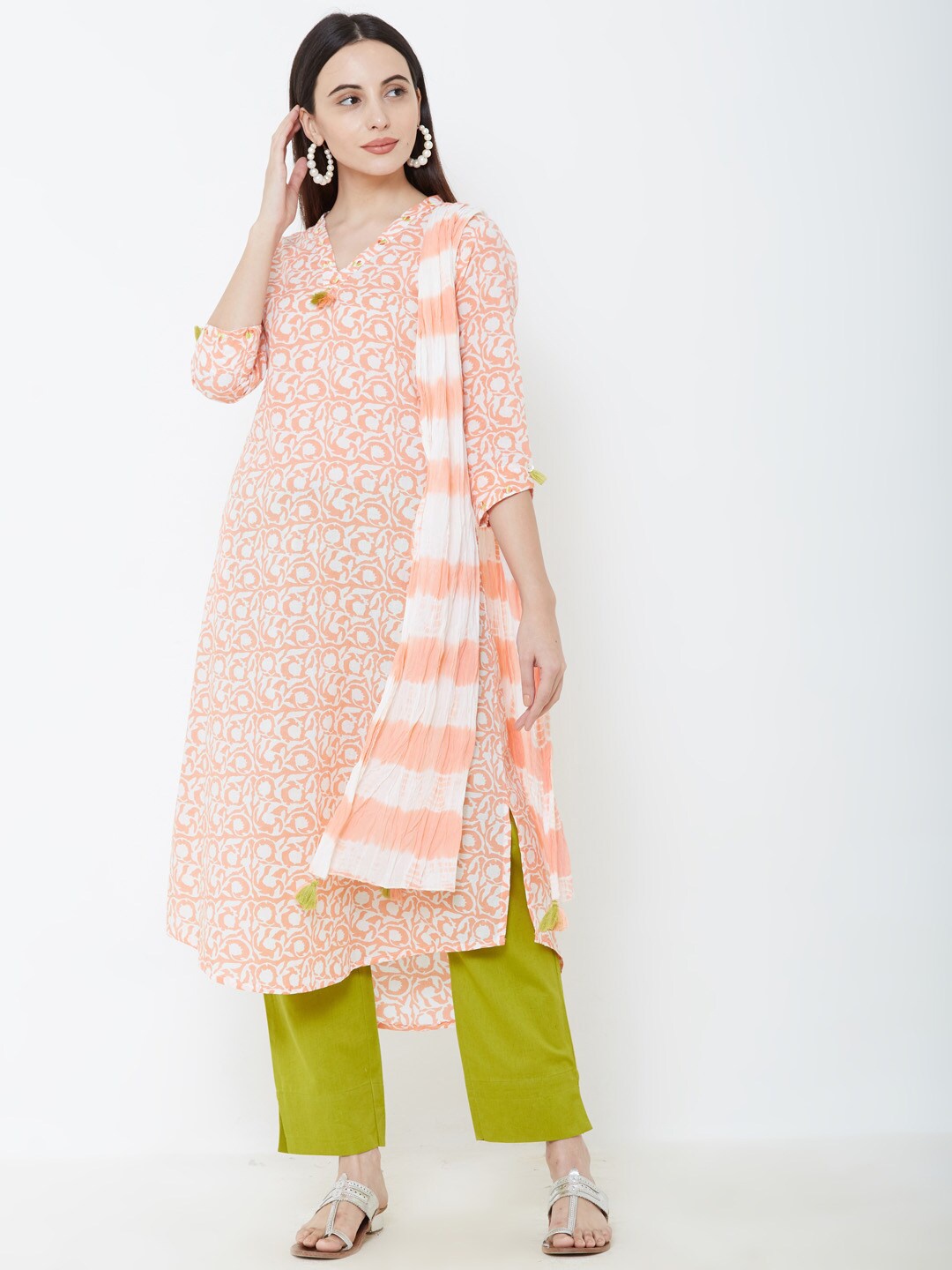 

FASHOR Women Peach-Coloured & White Printed Straight Kurta with Dupatta