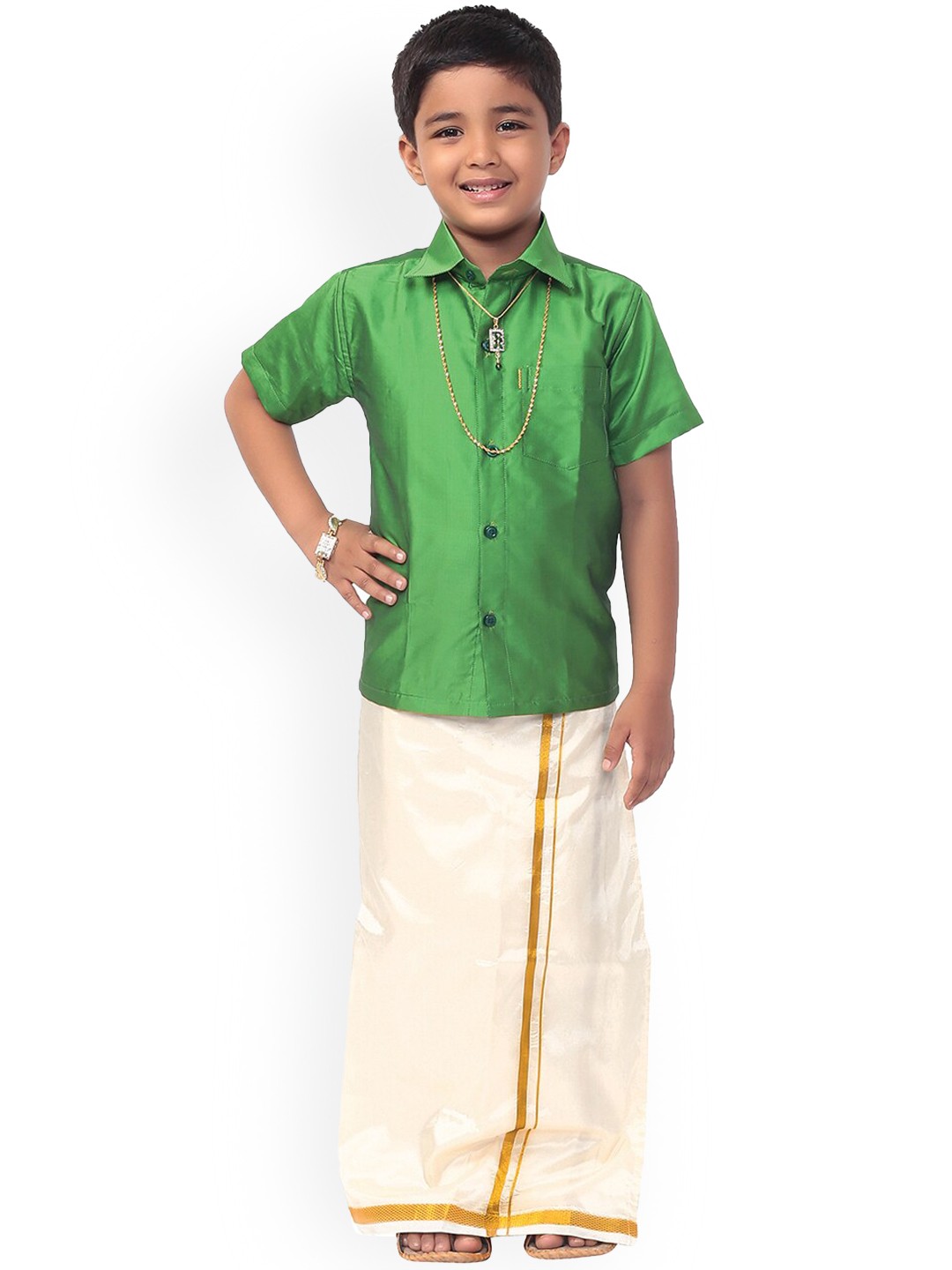 

Thangamagan Boys Green & White Solid Shirt and Veshti