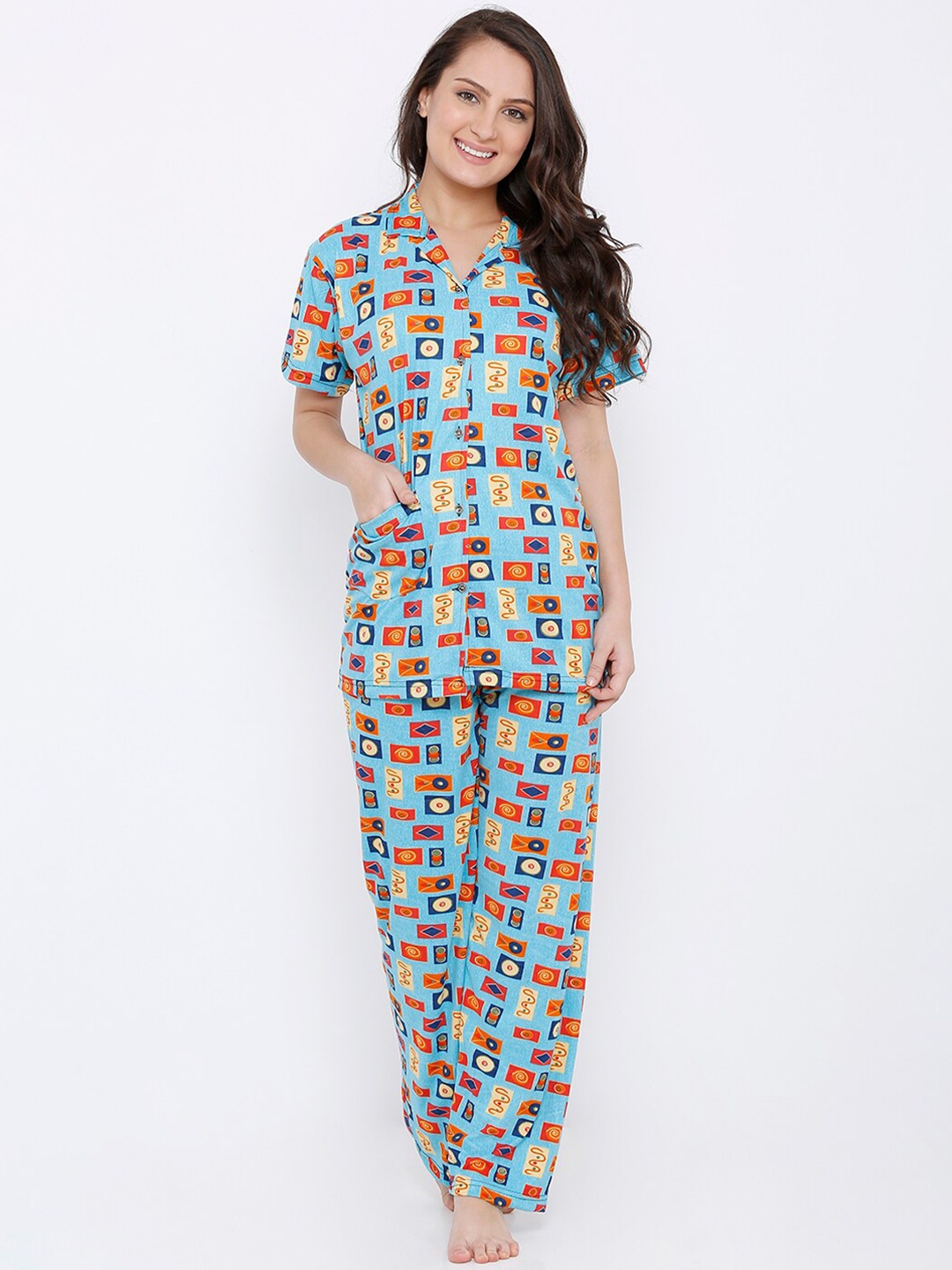 

Pretty Awesome Women Turquoise Blue & Red Printed Night Suit