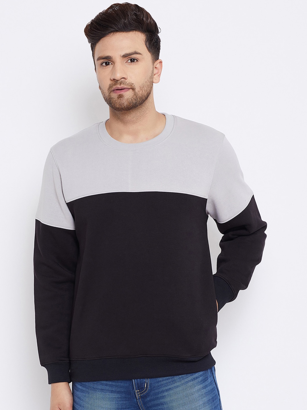 

Bishop Cotton Men Black & Grey Colourblocked Sweatshirt