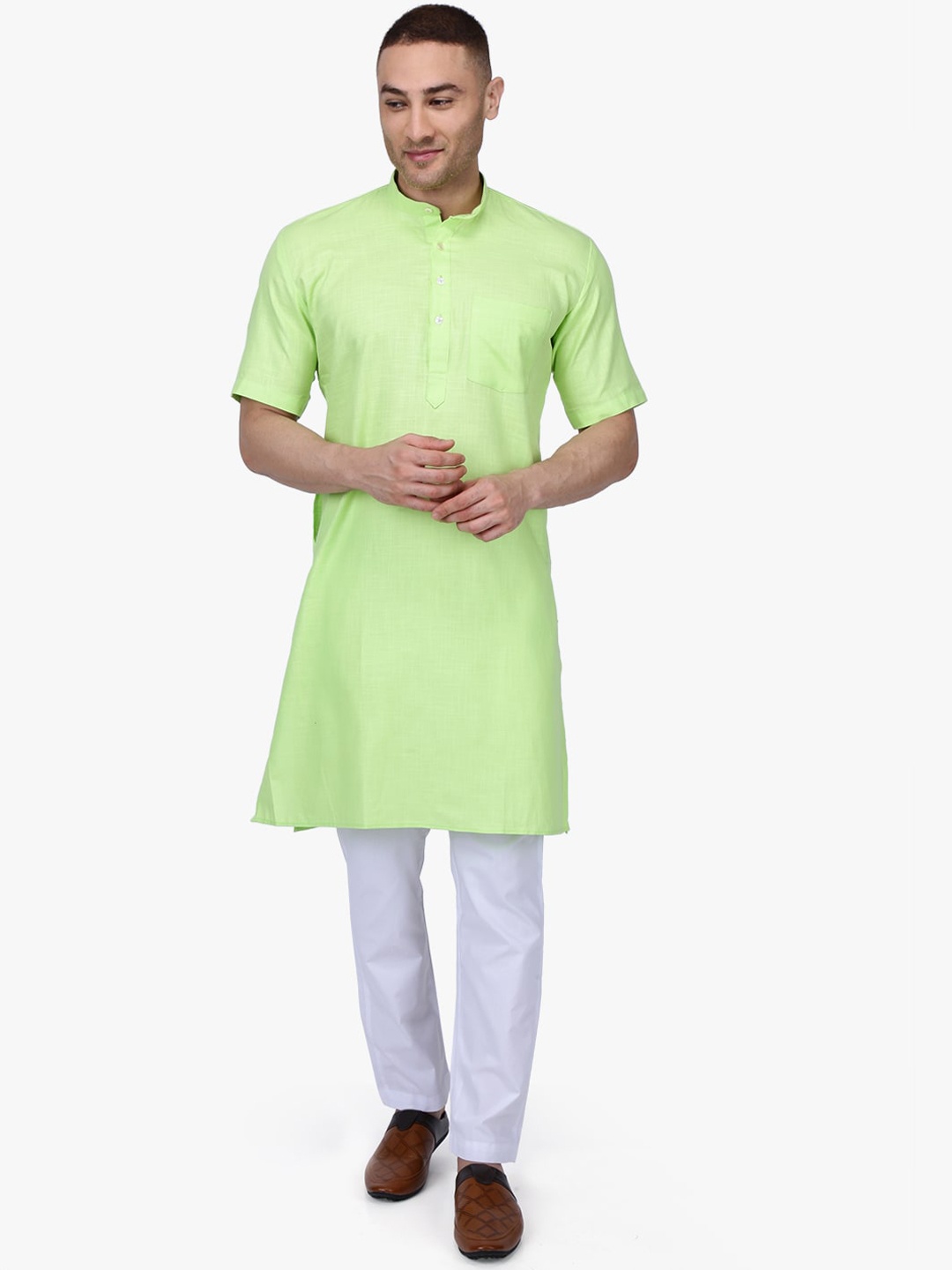 

RAJUBHAI HARGOVINDAS Men Lime Green Solid Kurta with Pyjamas