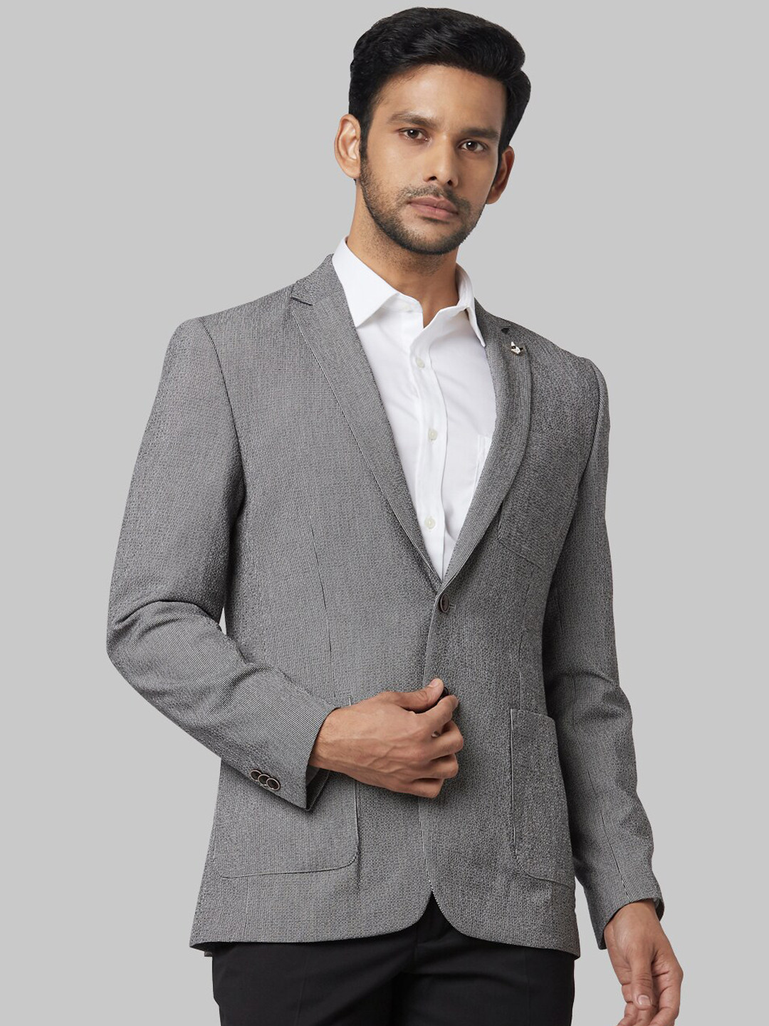 

Park Avenue Men Grey Textured Slim-Fit Single-Breasted Blazer