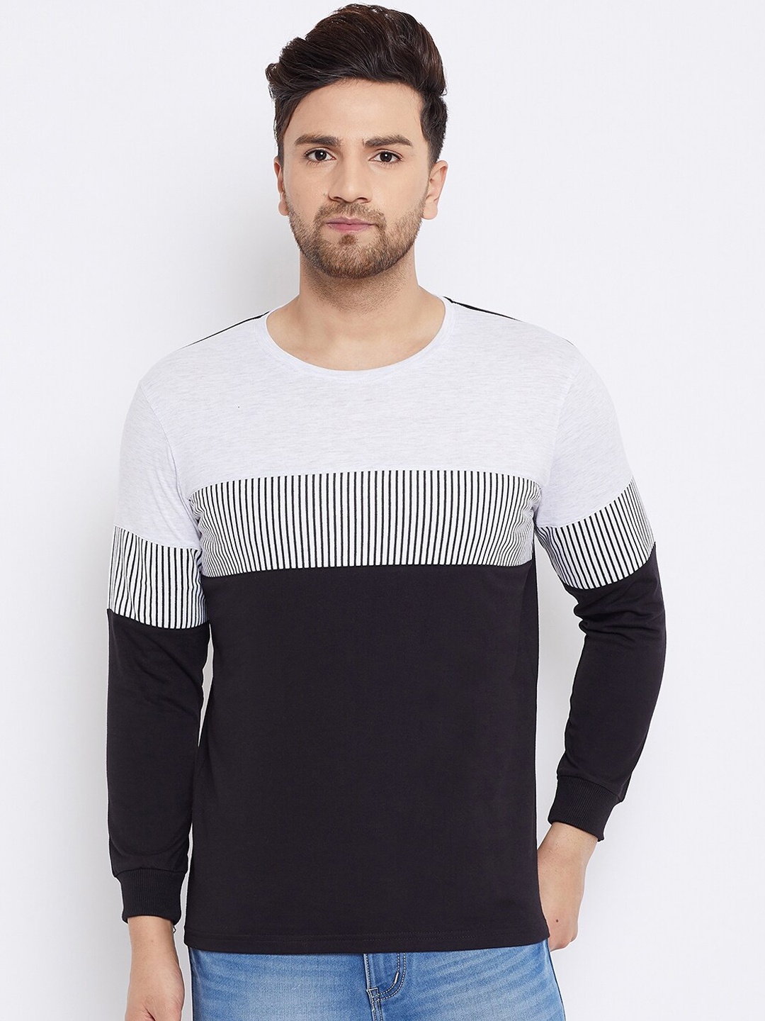 

Bishop Cotton Men Black Colourblocked Round Neck T-shirt