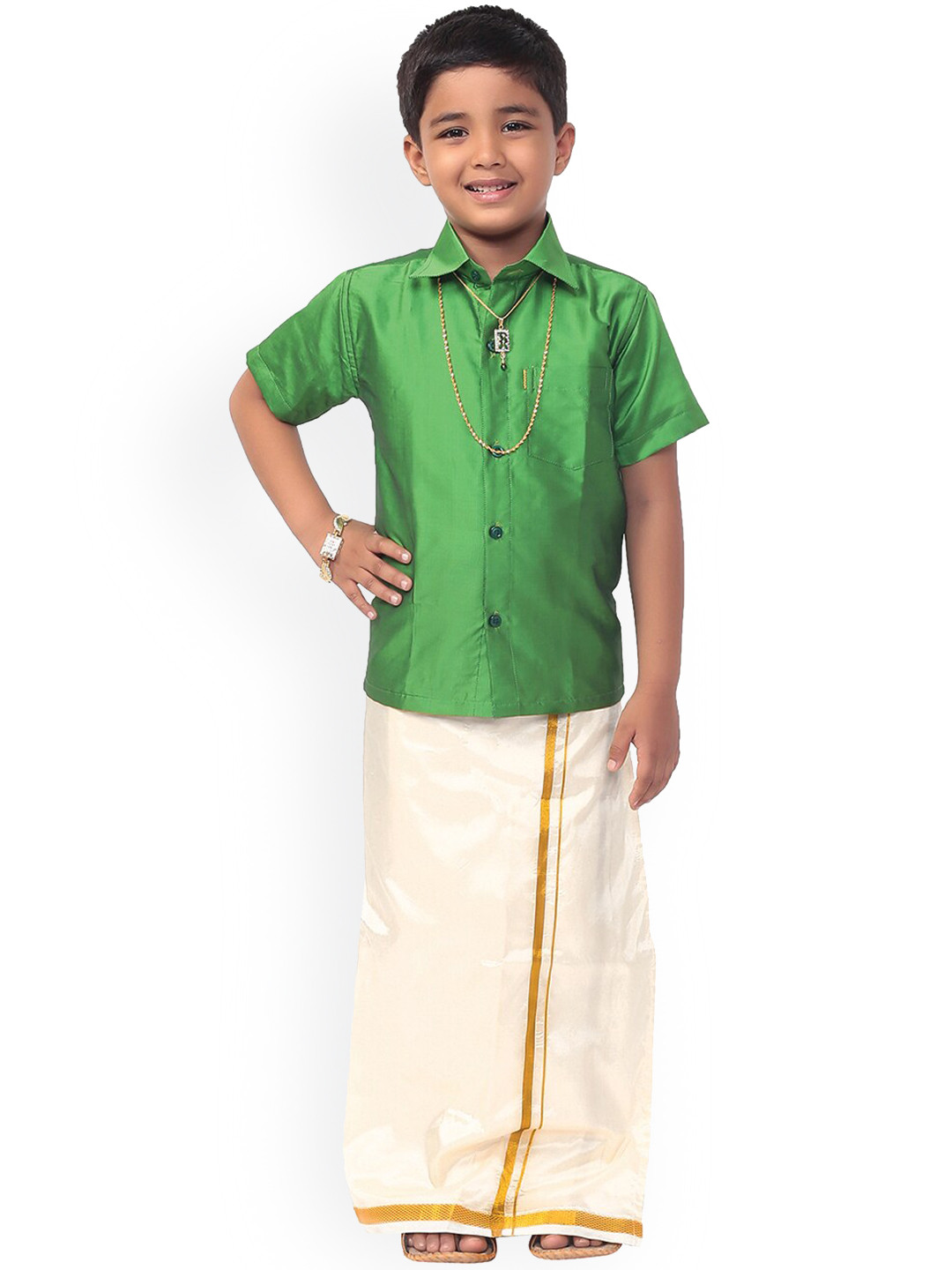 

Thangamagan Boys Green & White Solid Shirt and Veshti