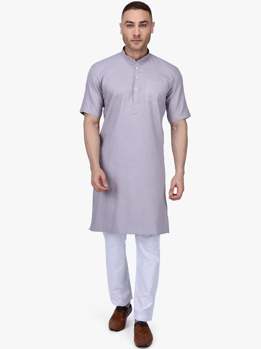 

RAJUBHAI HARGOVINDAS Men Grey Solid Kurta with Pyjamas