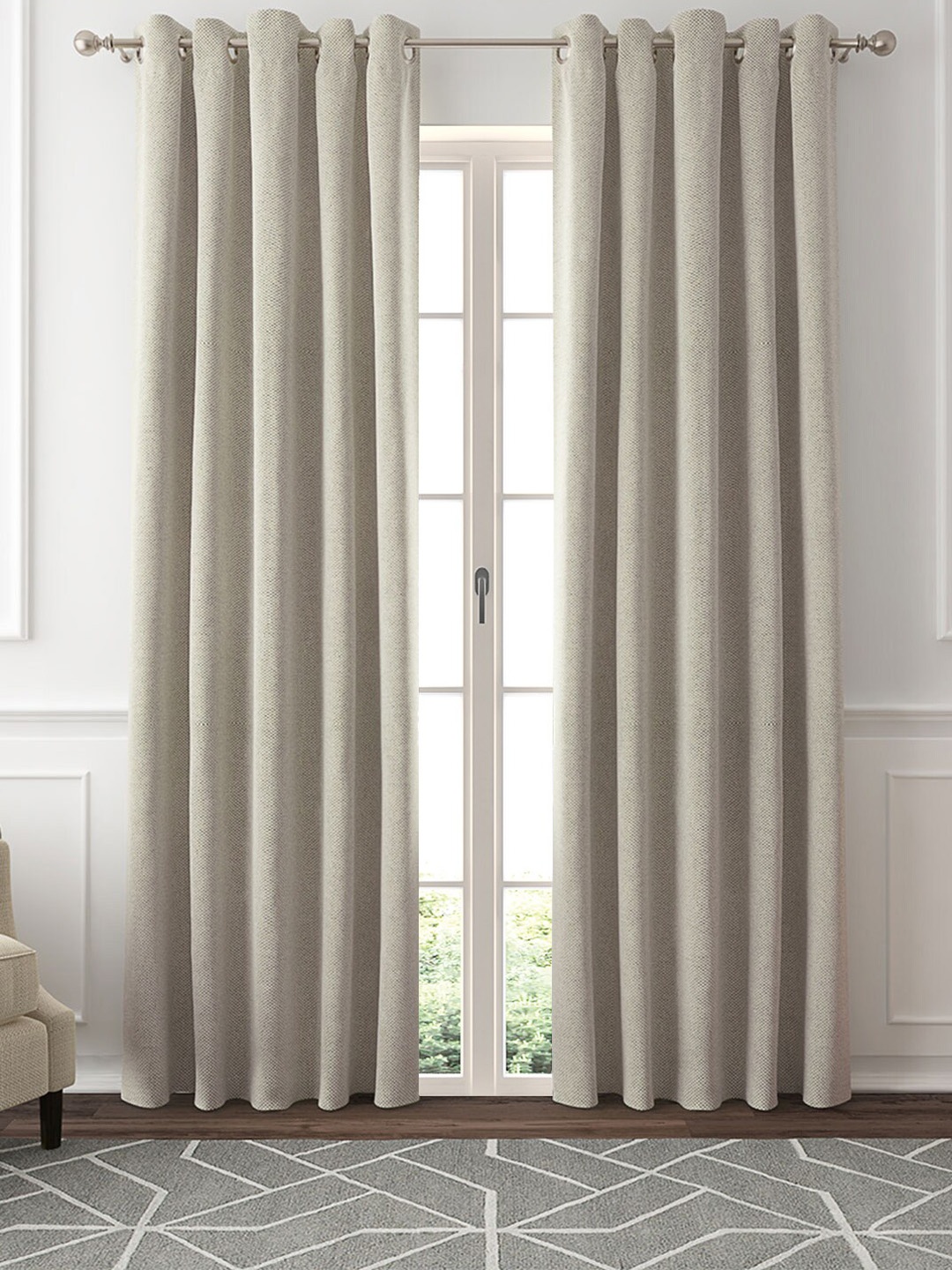 GM Cream-Coloured Set of 2 Black Out Jacquard Curtain Curtains