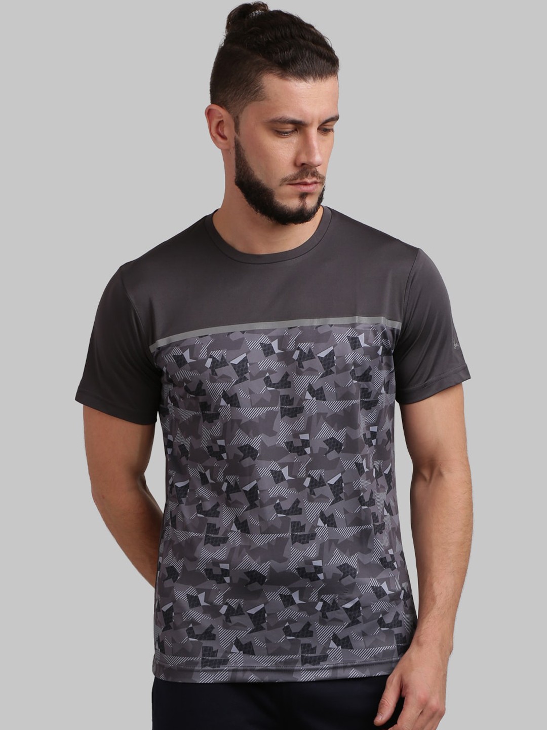 

Parx Men Grey Printed Round Neck T-shirt