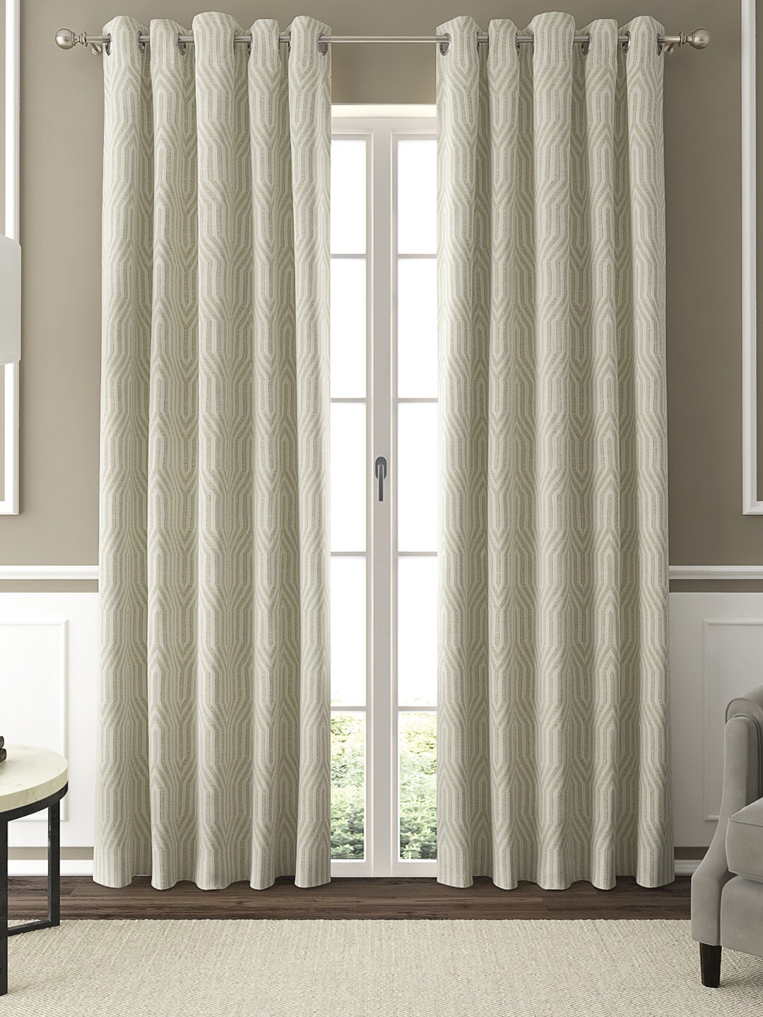 

GM Beige & Off-White Set of 2 Jacquard Curtains