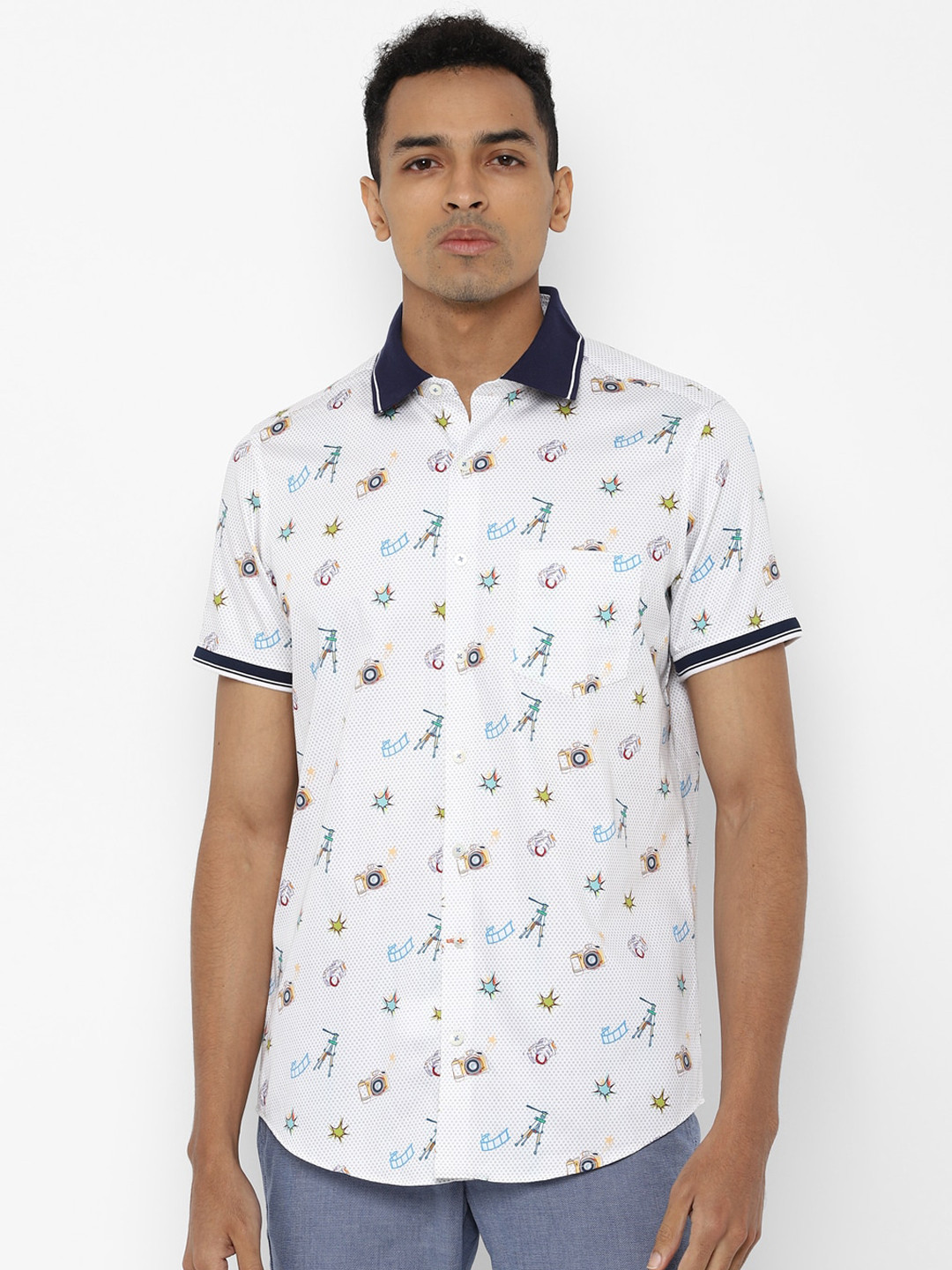 

SIMON CARTER LONDON Men White Slim Fit Printed Casual Shirt