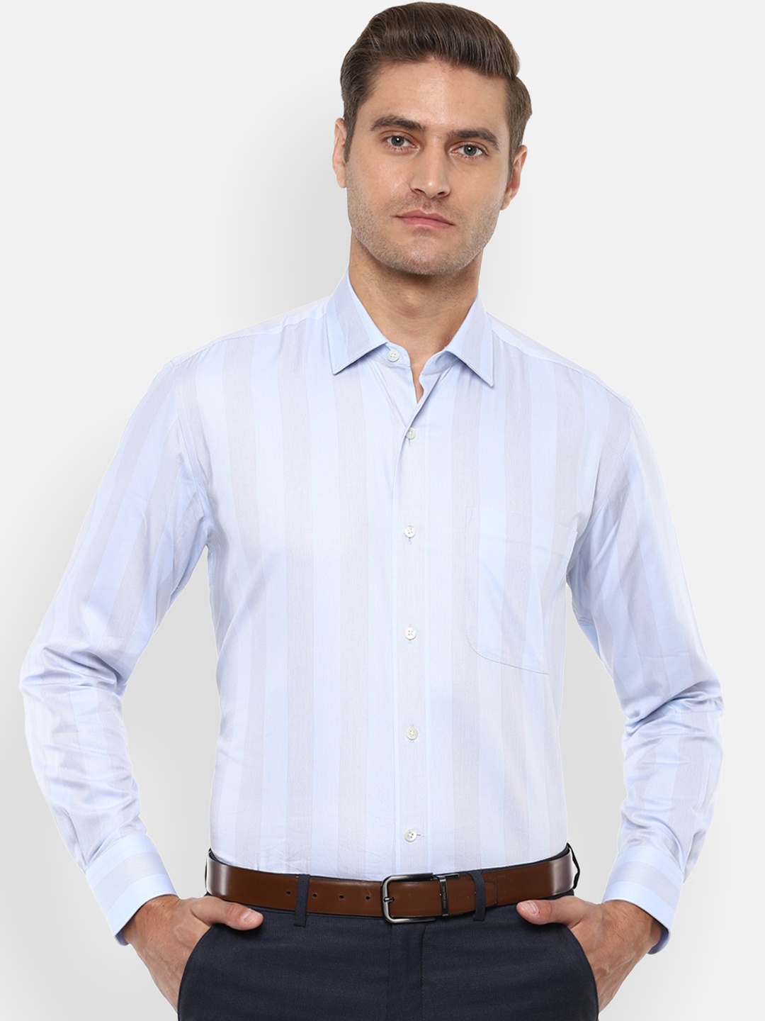 

Luxure by Louis Philippe Men Blue Regular Fit Checked Casual Shirt
