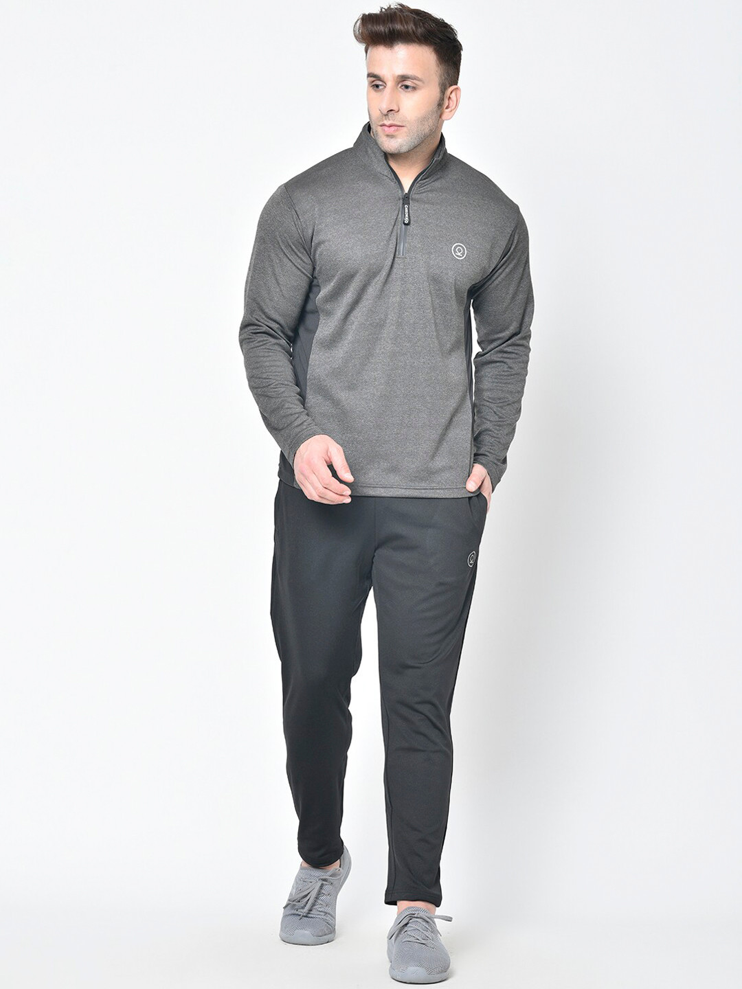 

Chkokko Men Grey Melange & Black Solid Tracksuit