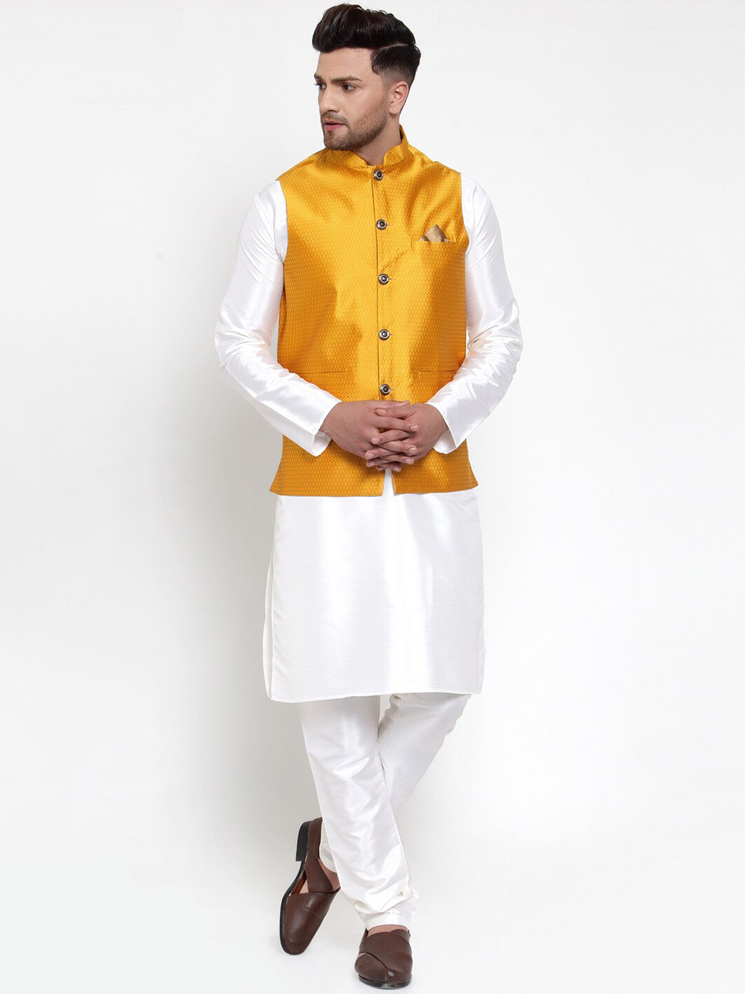 

Jompers Men White & Yellow Solid Kurta with Pyjamas