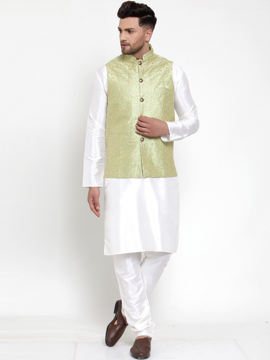 

Jompers Men Green & White Solid Kurta with Churidar & Dupatta