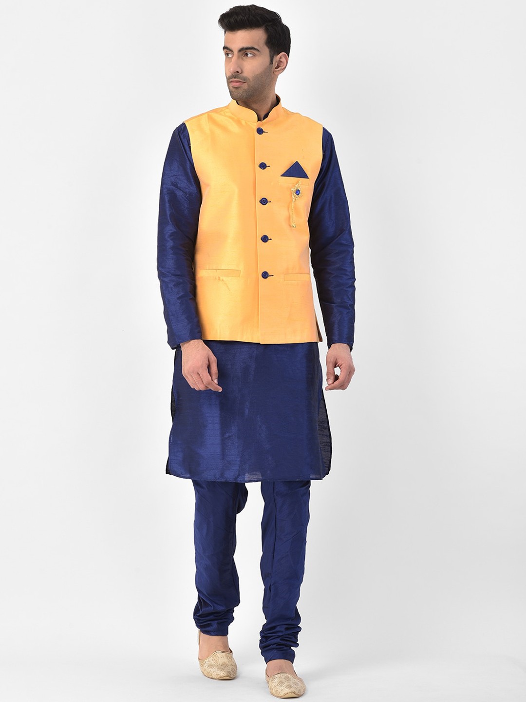 

SG LEMAN Men Yellow & Blue Self Design Kurta with Churidar