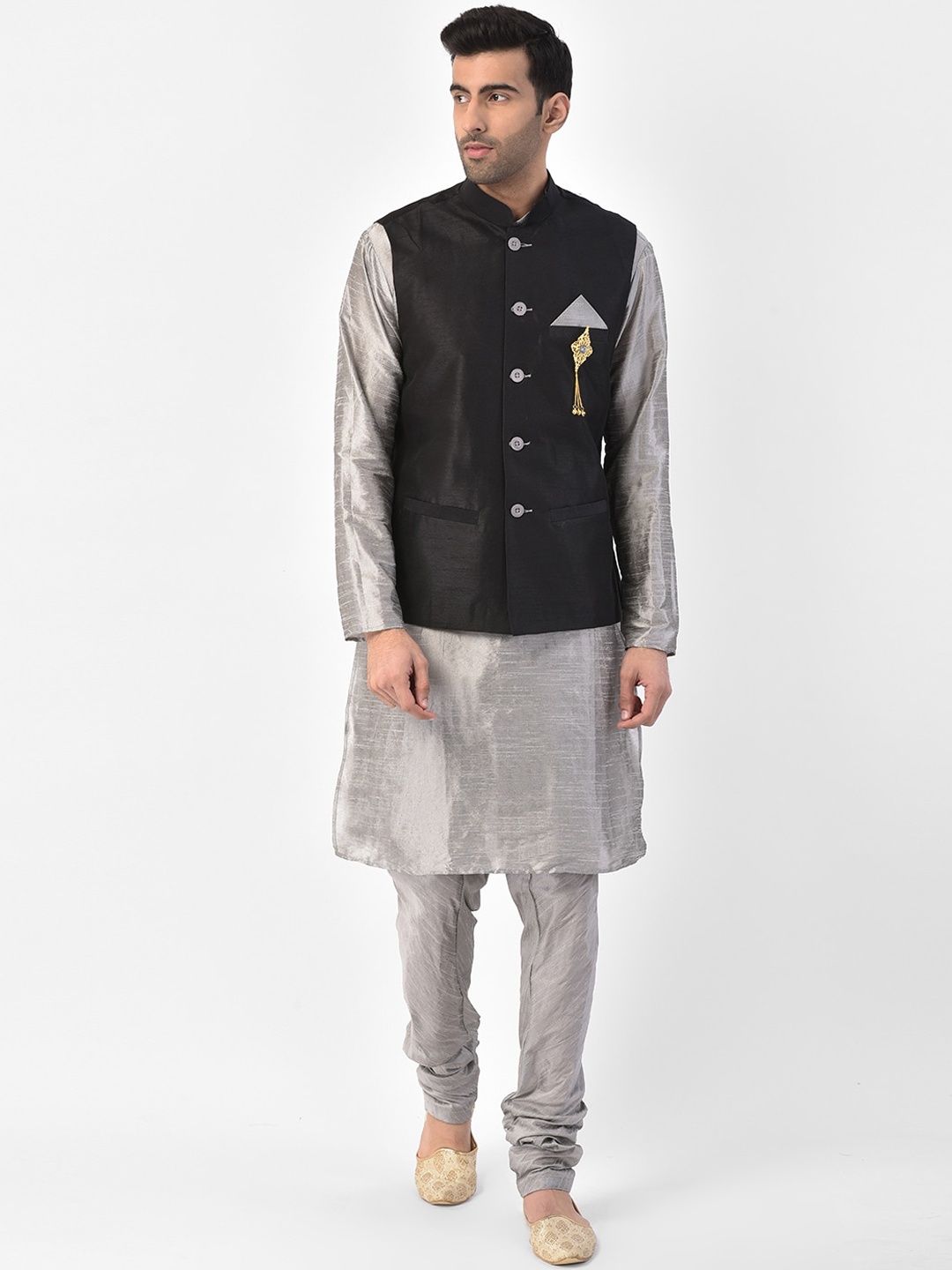 

SG LEMAN Men Grey & Black Solid Kurta with Churidar & Ethnic Jacket