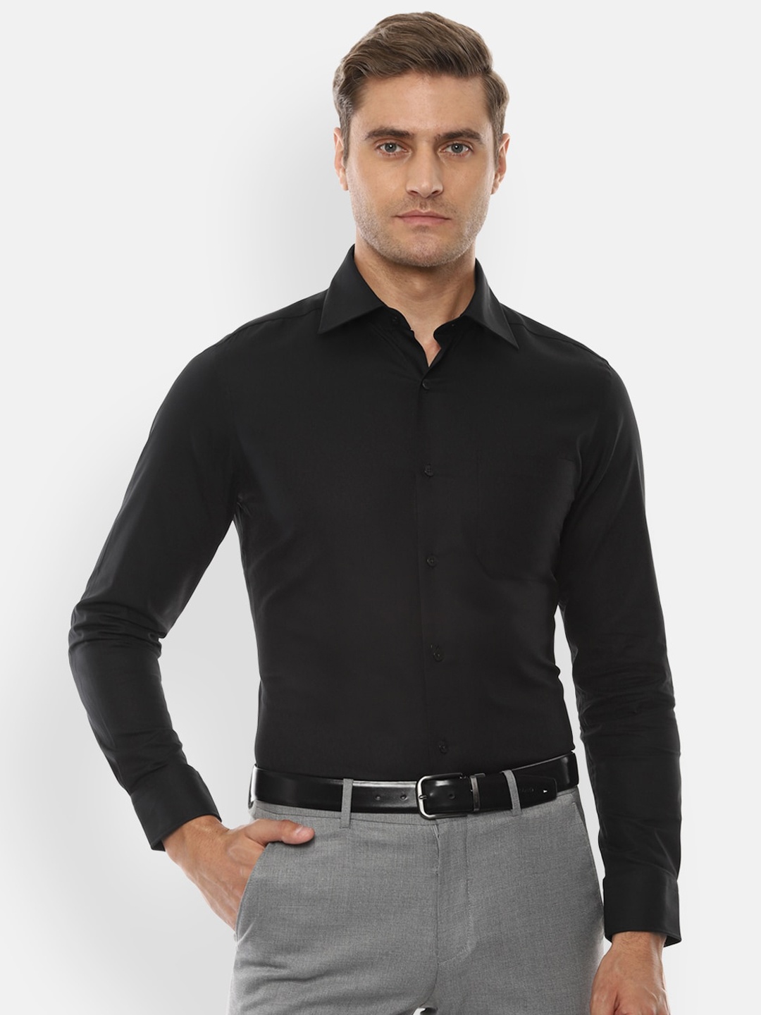 

Louis Philippe Men Black Regular Fit Solid Pure Cotton Formal Shirt