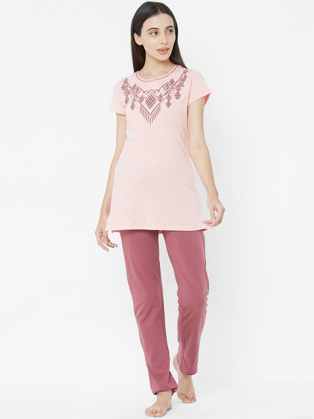 

Sweet Dreams Women Pink & Mauve Solid Night suit