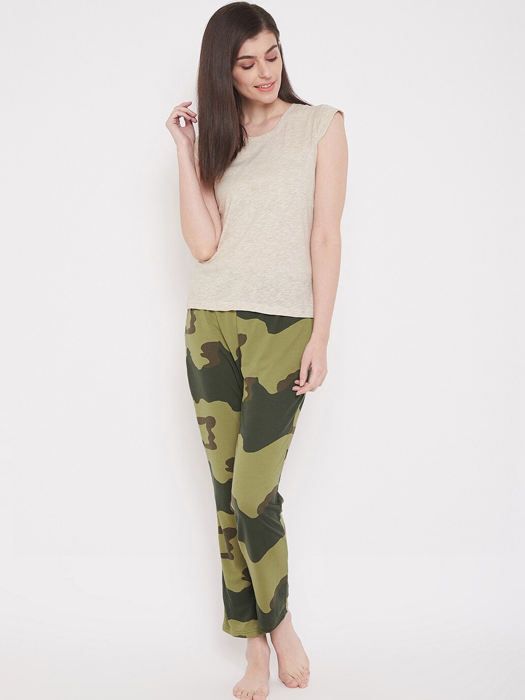 

Clovia Women Beige & Olive Green Solid Night suit