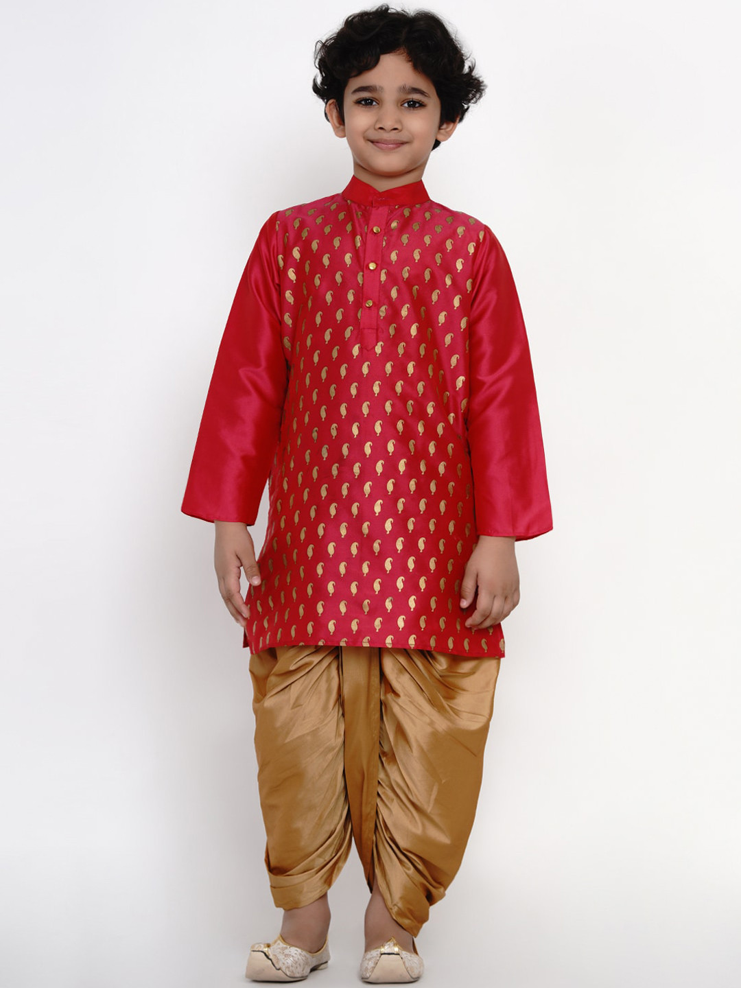 

Bittu By Bhama Boys Pink & Gold-Toned Foil Printed Kurta with Dhoti Pants