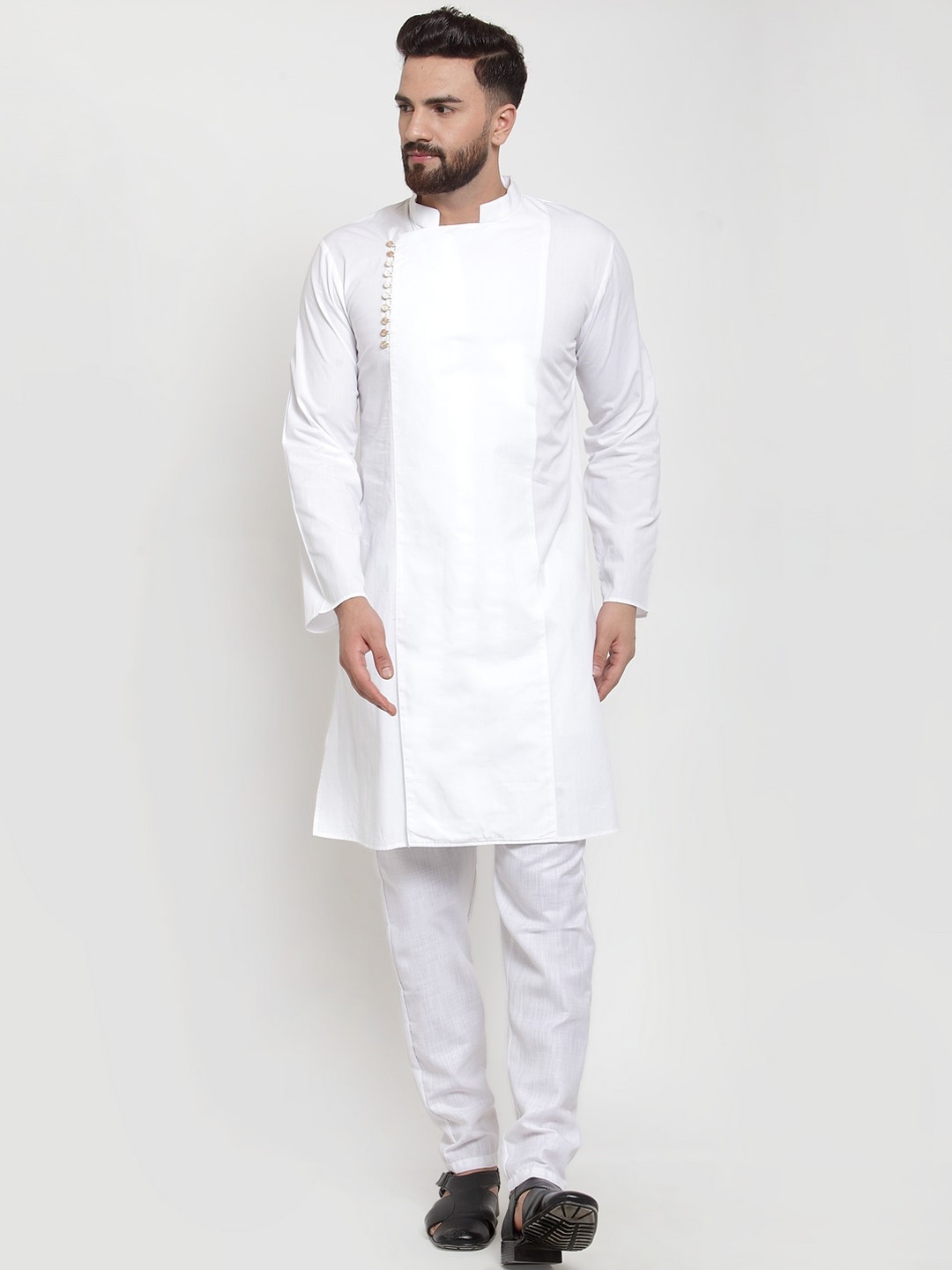 

Purple State Men White Solid Kurta with Pyjamas