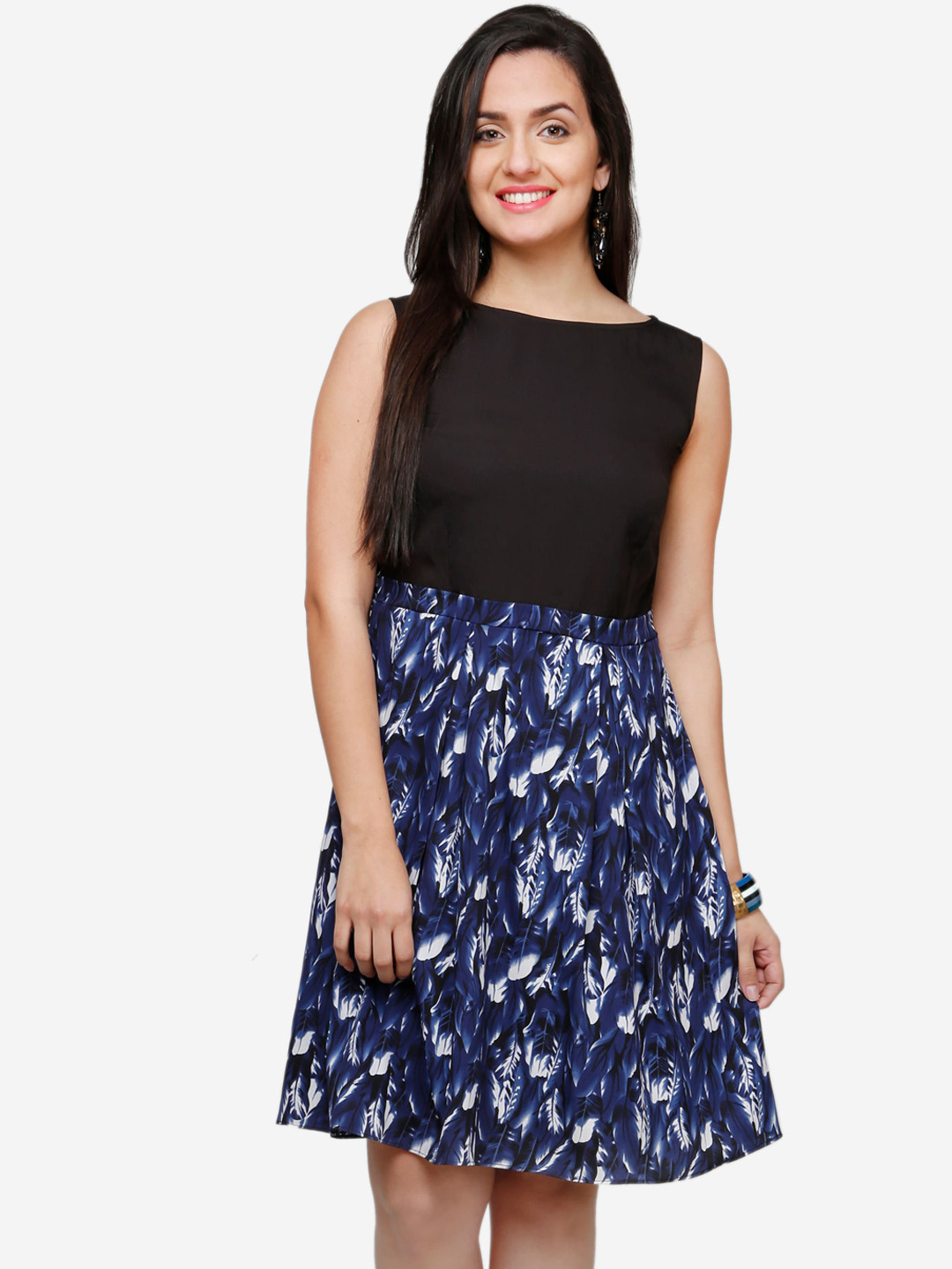 

V&M Women Black & Navy Blue Printed Fit and Flare Dress
