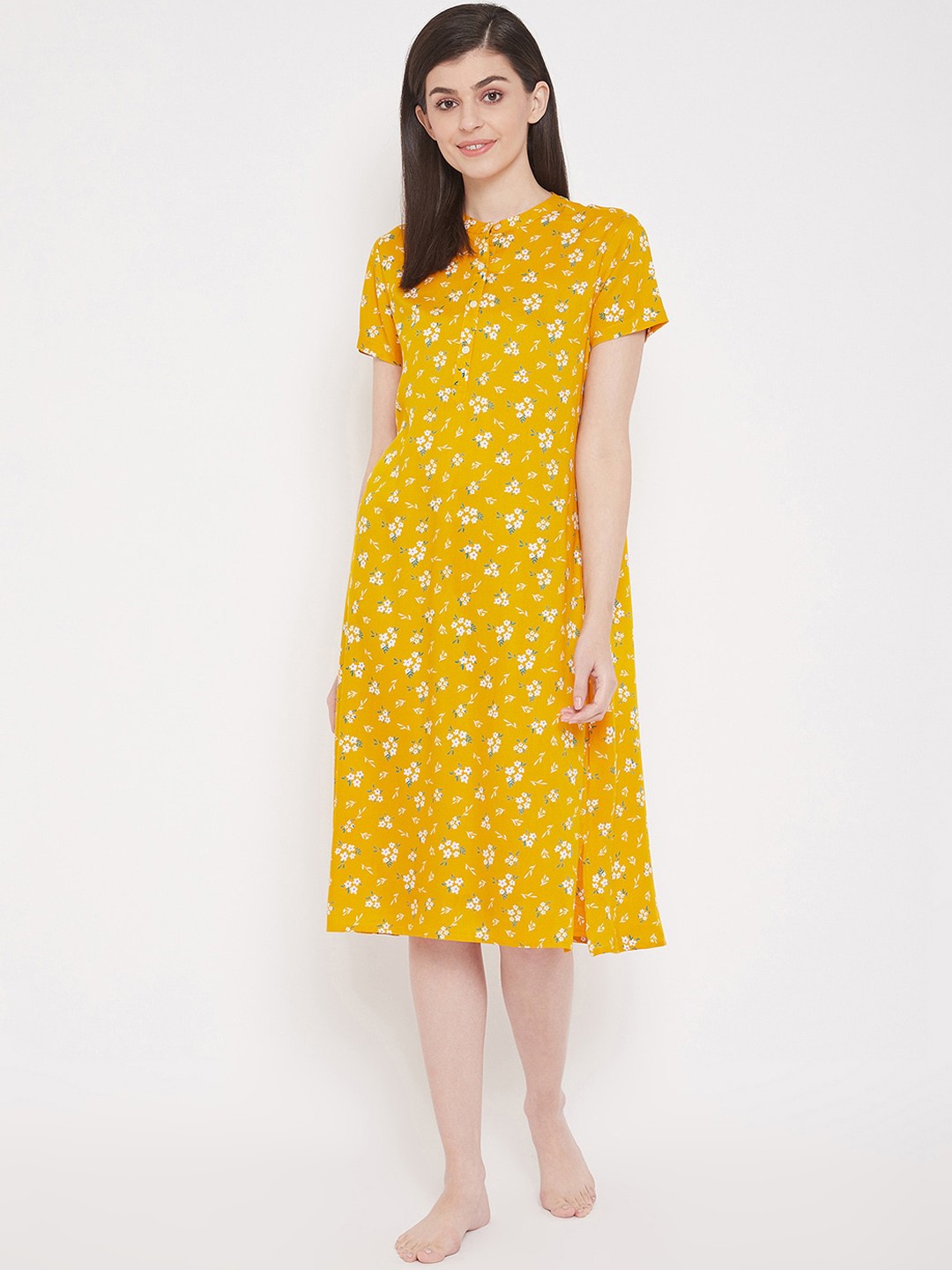 

Clovia Women Yellow Printed Nightdress