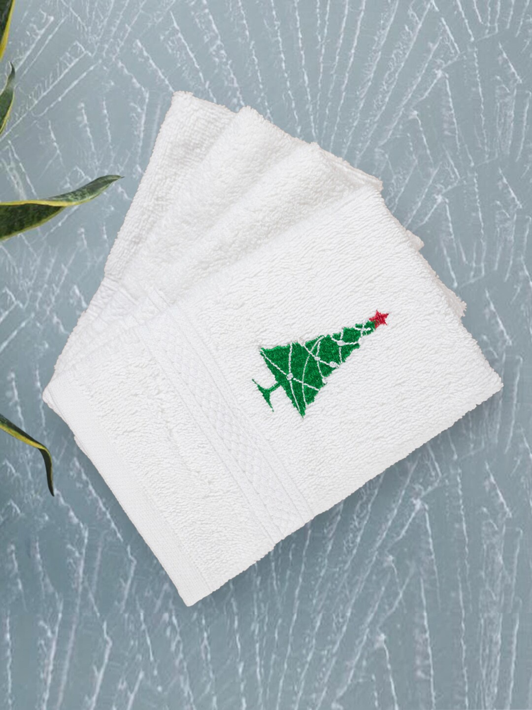 

PETAL HOME Set Of 4 White & Green Solid Christmas Tree Embroidered 550 GSM Face Towels