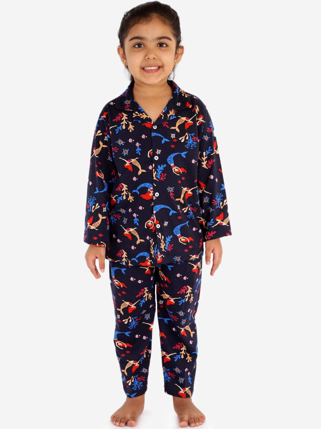 

Chipbeys Girls Navy Blue & Red Printed Night suit