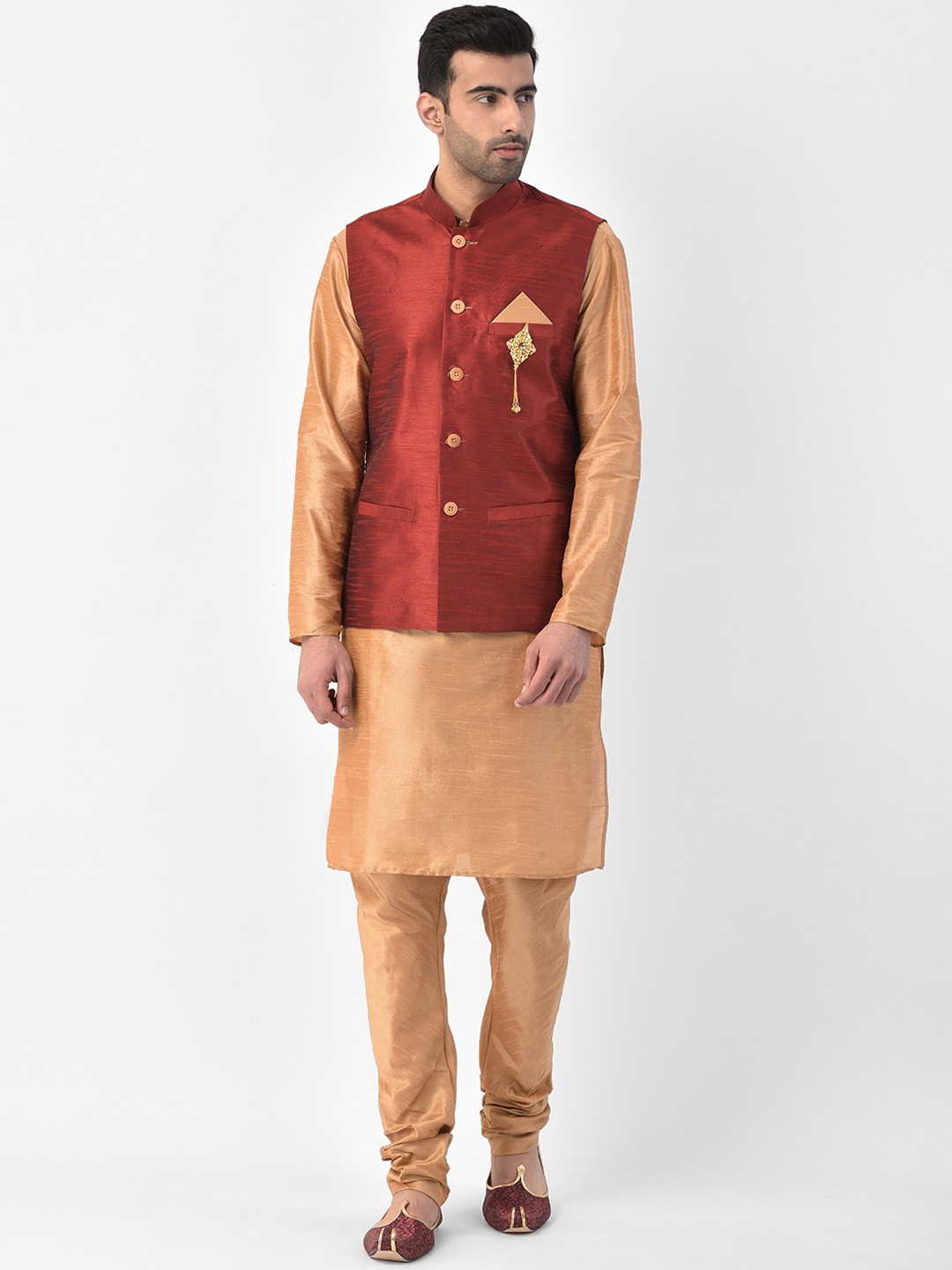 

SG LEMAN Men Maroon & Beige Solid Kurta with Churidar