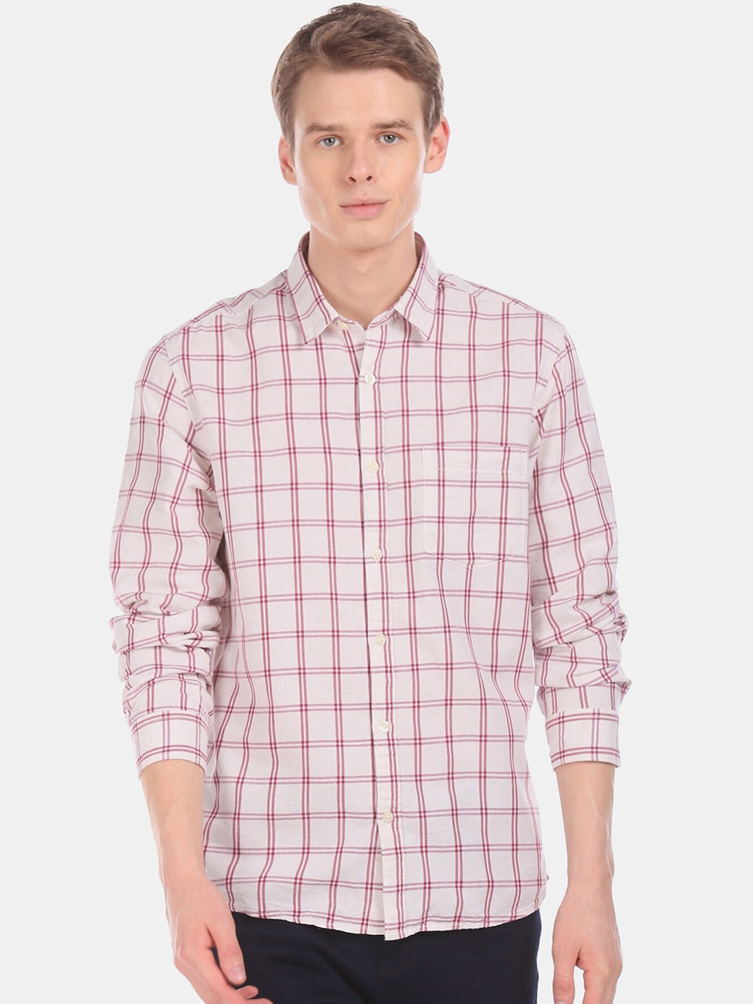 

Ruggers Men Magenta & White Regular Fit Checked Cotton Casual Shirt
