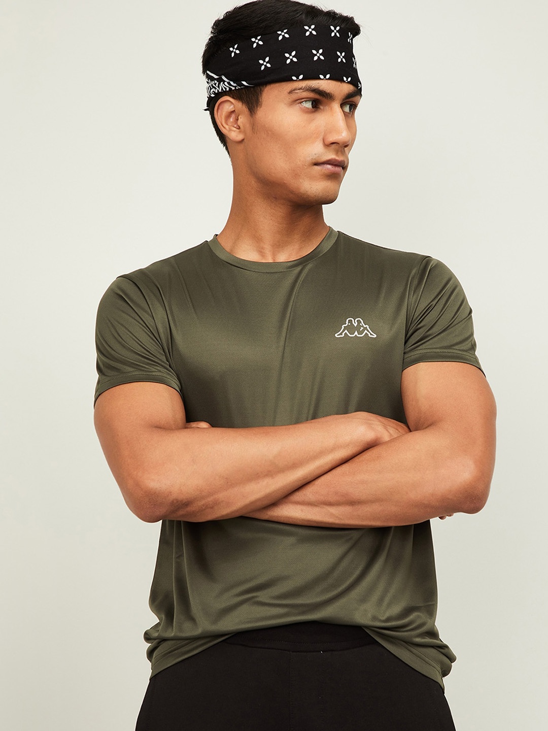 

Kappa Men Olive Green Solid Henley Neck T-shirt