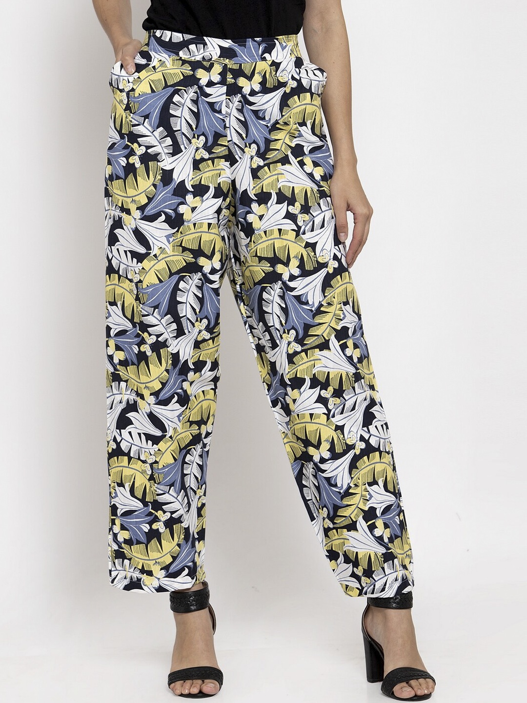 

TAG 7 Women Blue & White Printed Straight Palazzos
