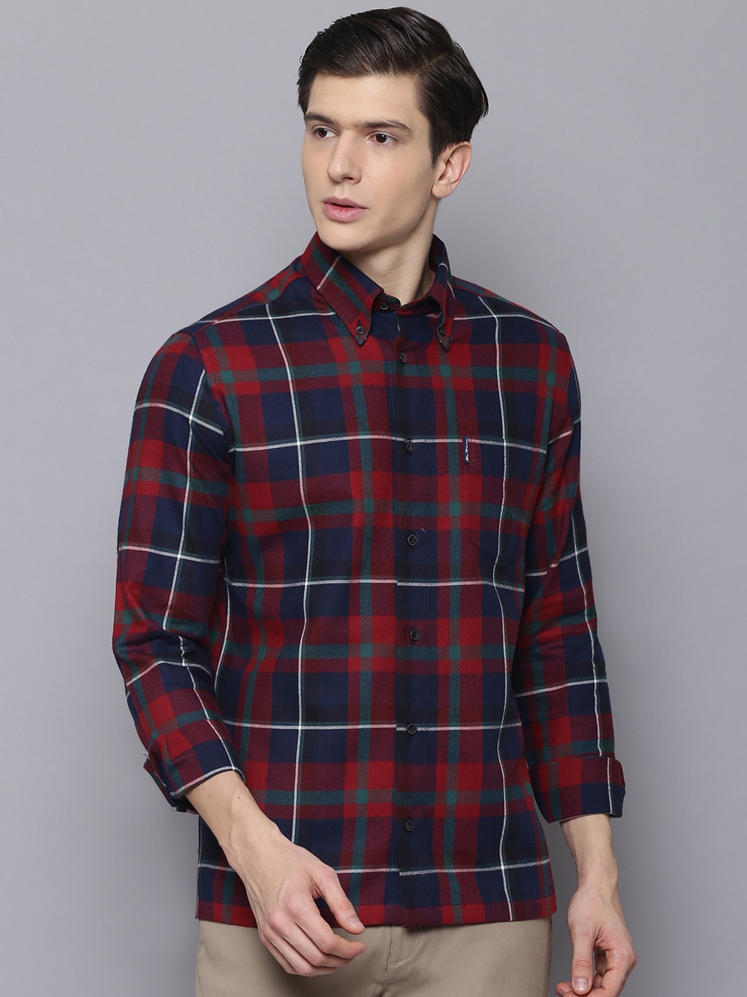 BEN SHERMAN Men Red & Navy Blue Slim Fit Checked Casual Shirt