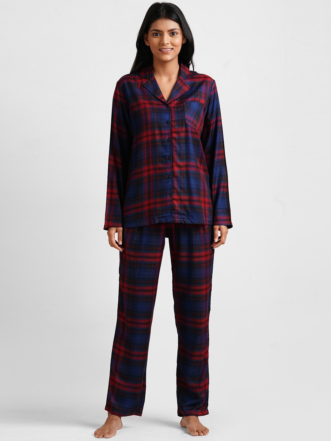 

DRAPE IN VOGUE Women Red & Blue Checked Night suit