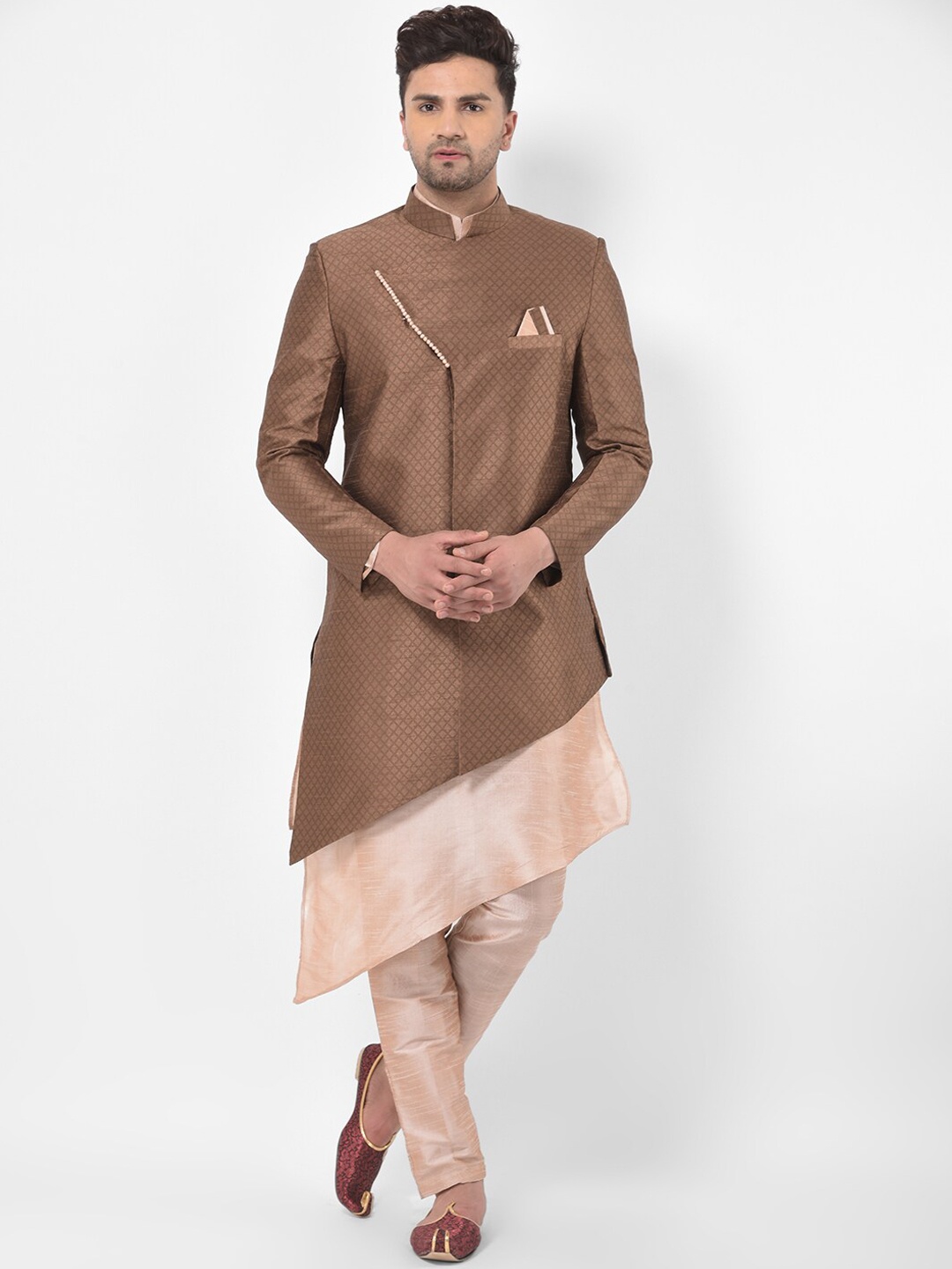

SG RAJASAHAB Men Brown & Beige Colourblocked Sherwani Set