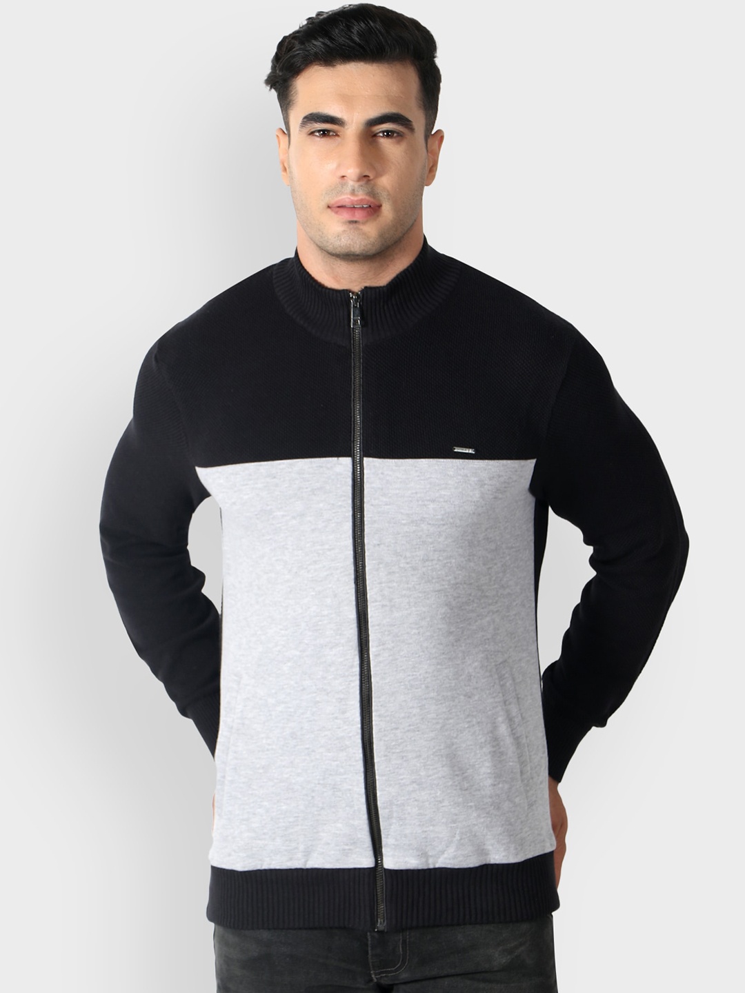 

Octave Men Black Colourblocked Front-Open Sweater