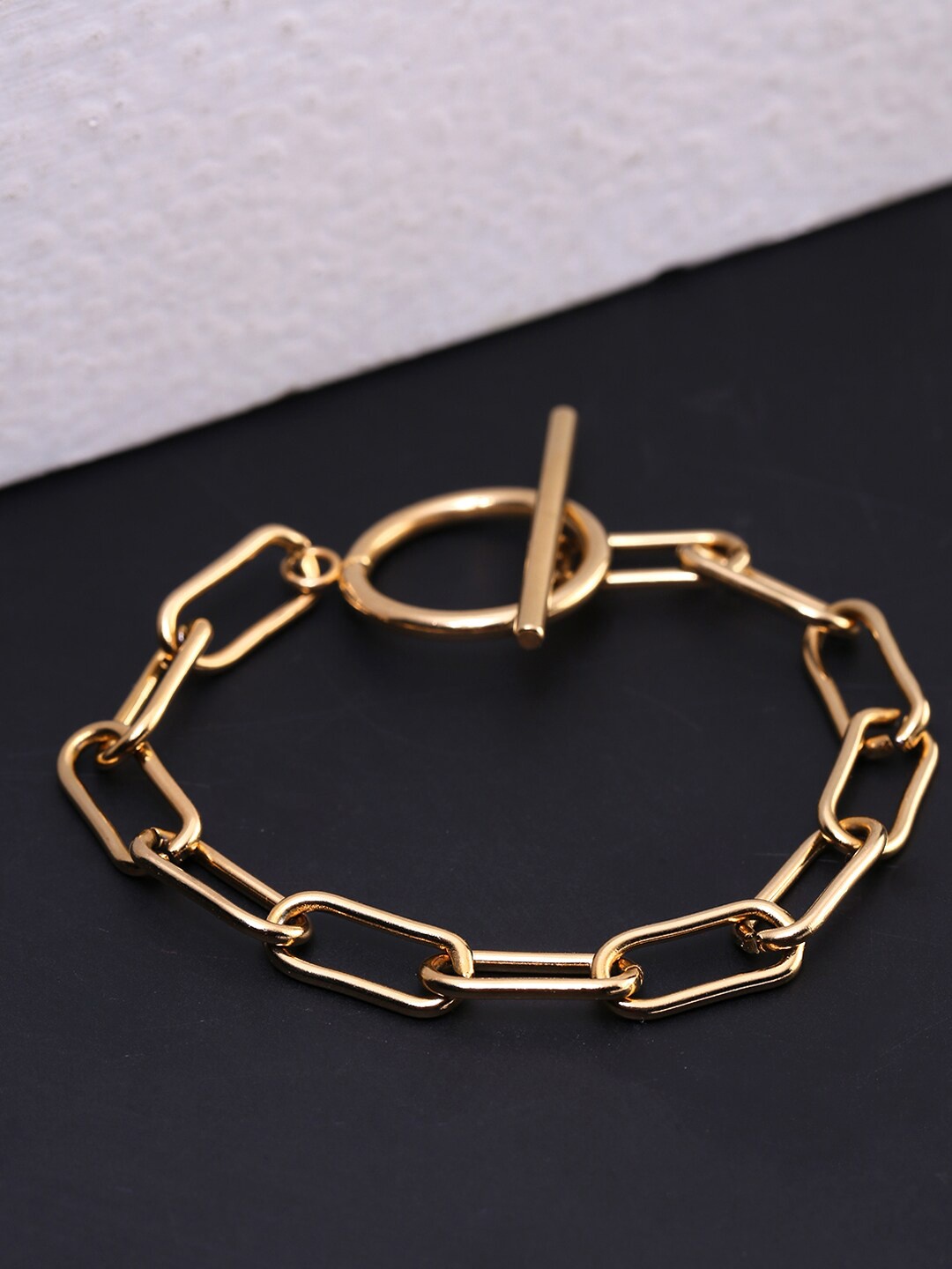 

Yellow Chimes Woman Gold-Plated Link Chain Bracelet