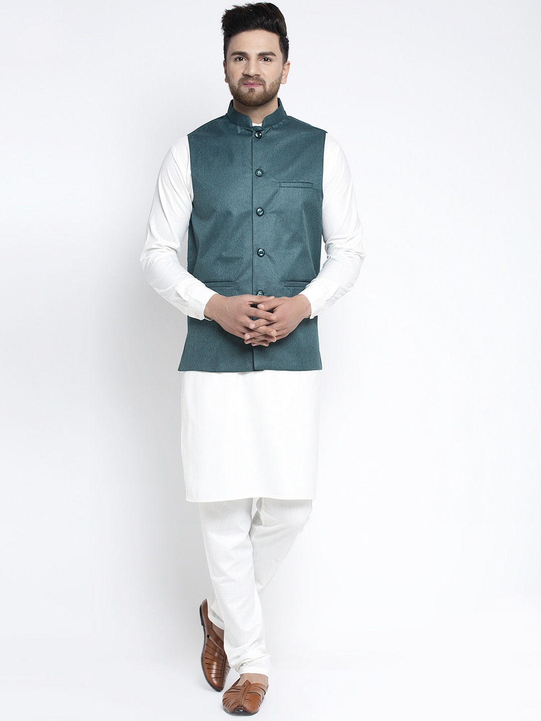 

Jompers Men White Solid Kurta with Pyjamas