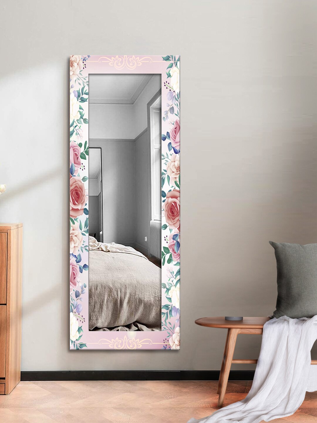 

999Store Red & Pink Floral Printed Framed Wall Mirror