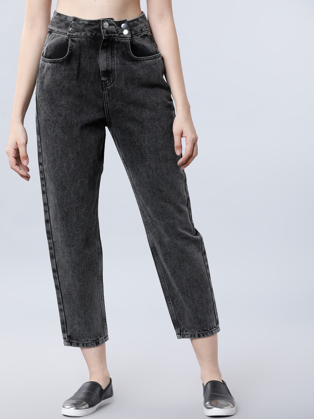 

Tokyo Talkies Women Black Slim Fit Cropped Jeans