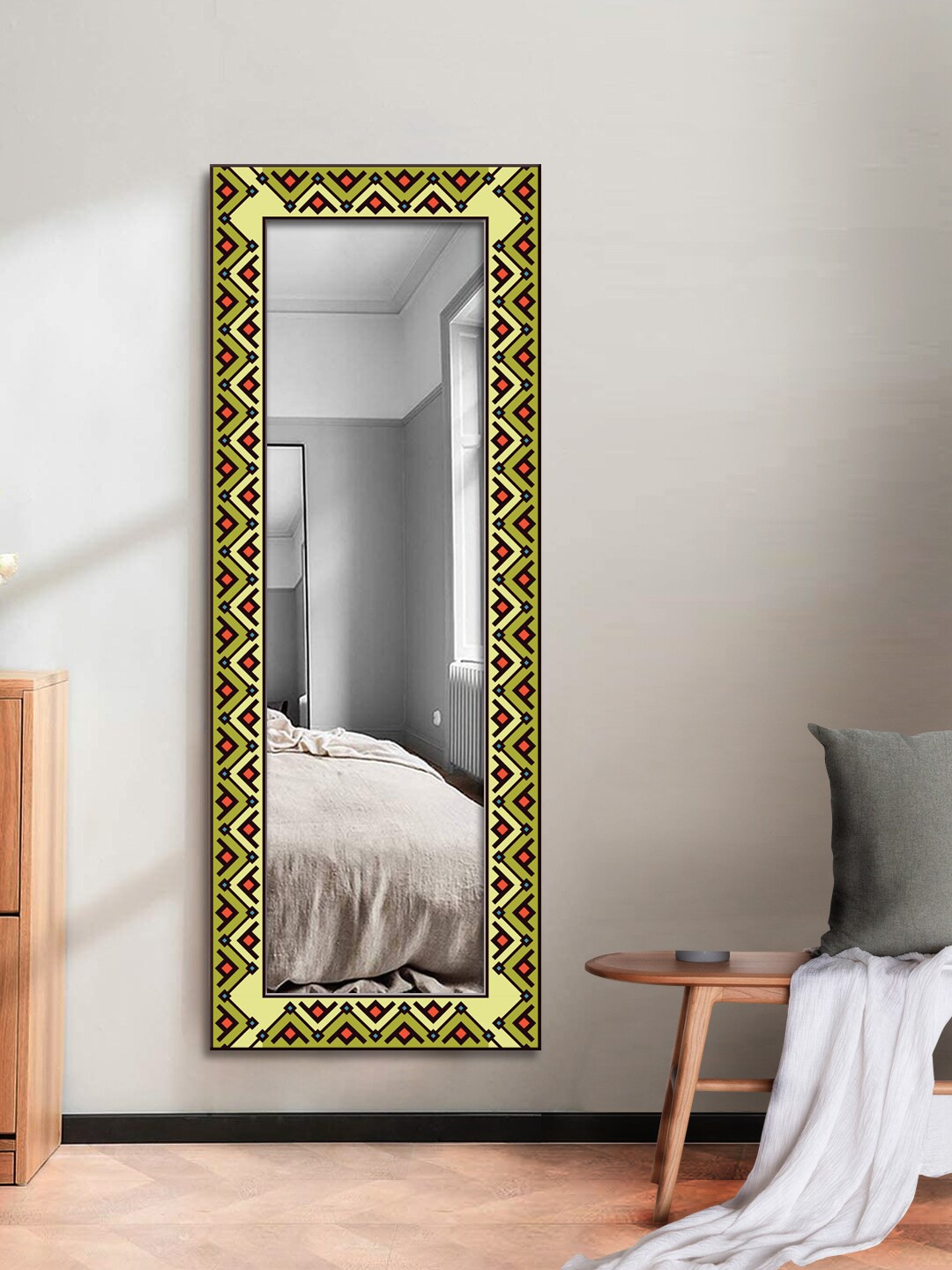 

999Store Green & Red Printed Framed Wall Mirror