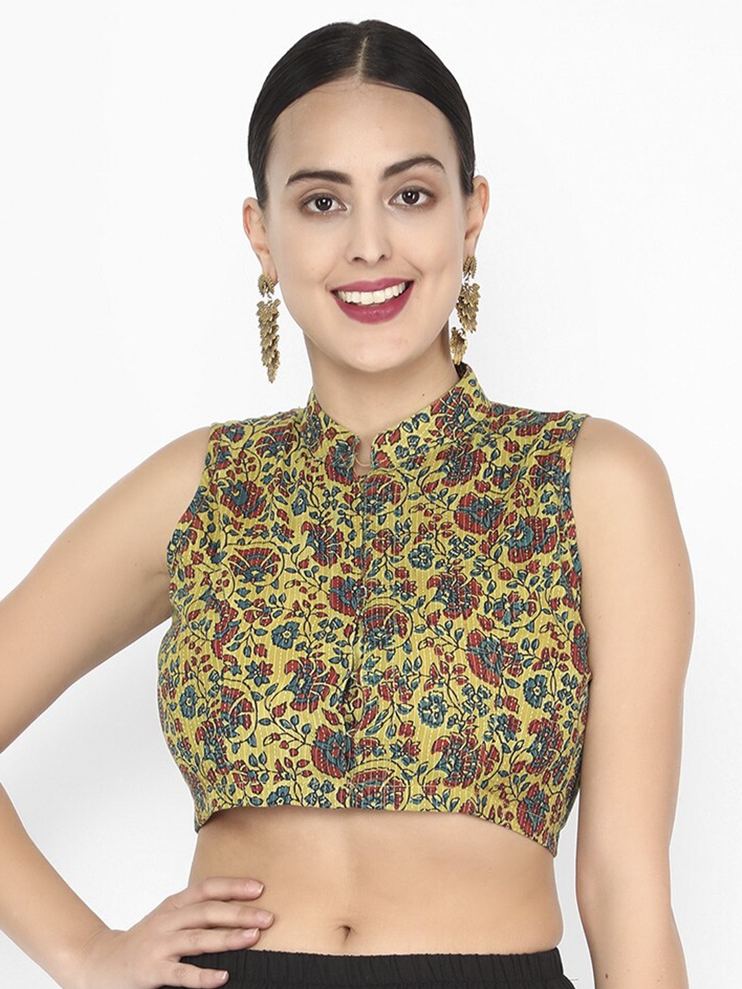 

Molcha Women Green & Red Ajrak Printed Saree Blouse