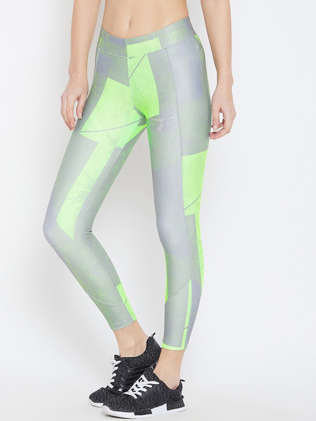 

YOGAIR Women Grey & Green Colourblocked Slim-Fit Tights