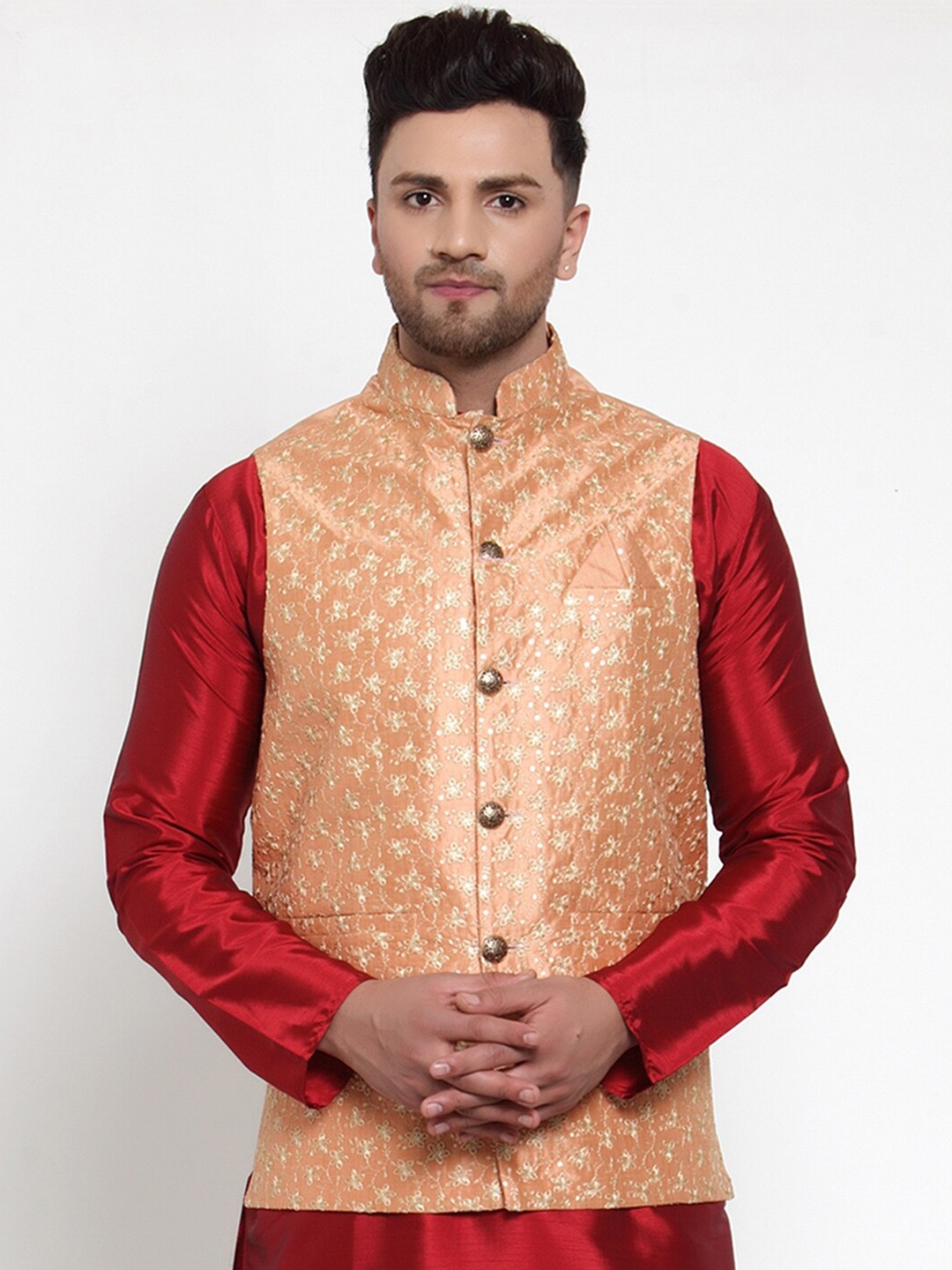 

Jompers Men Peach Coloured & Gold-Coloured Embellished Nehru Jacket