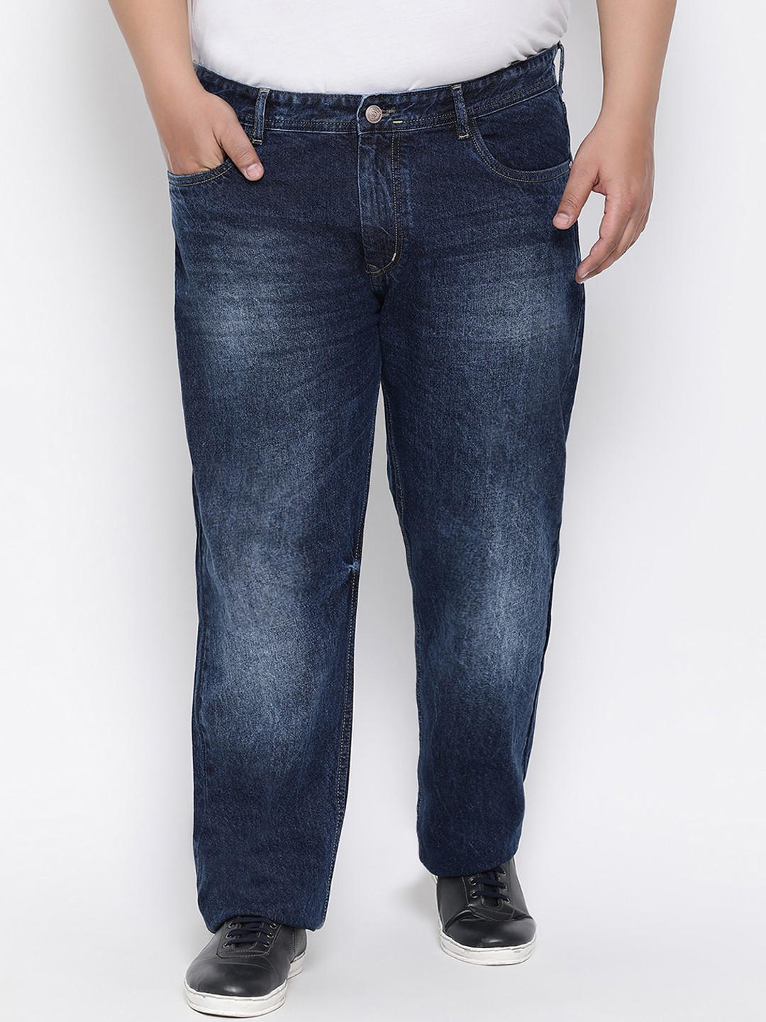 

FEVER Men Navy Blue Straight Fit Mid-Rise Clean Look Jeans