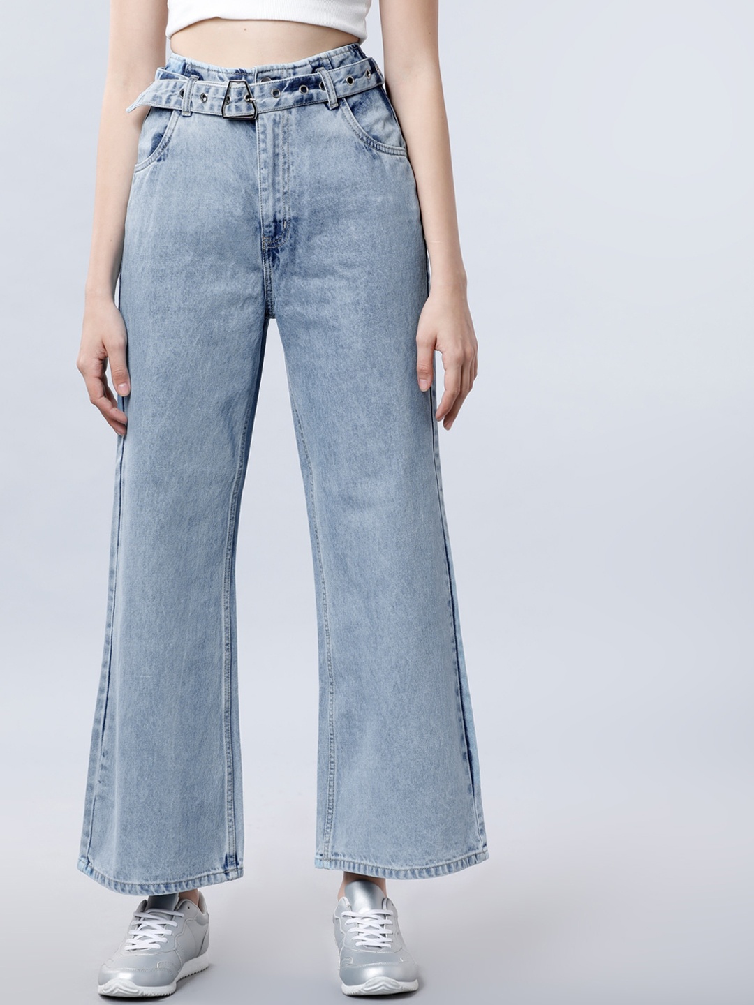 

Tokyo Talkies Women Blue Flared High-Rise Clean Look Jeans
