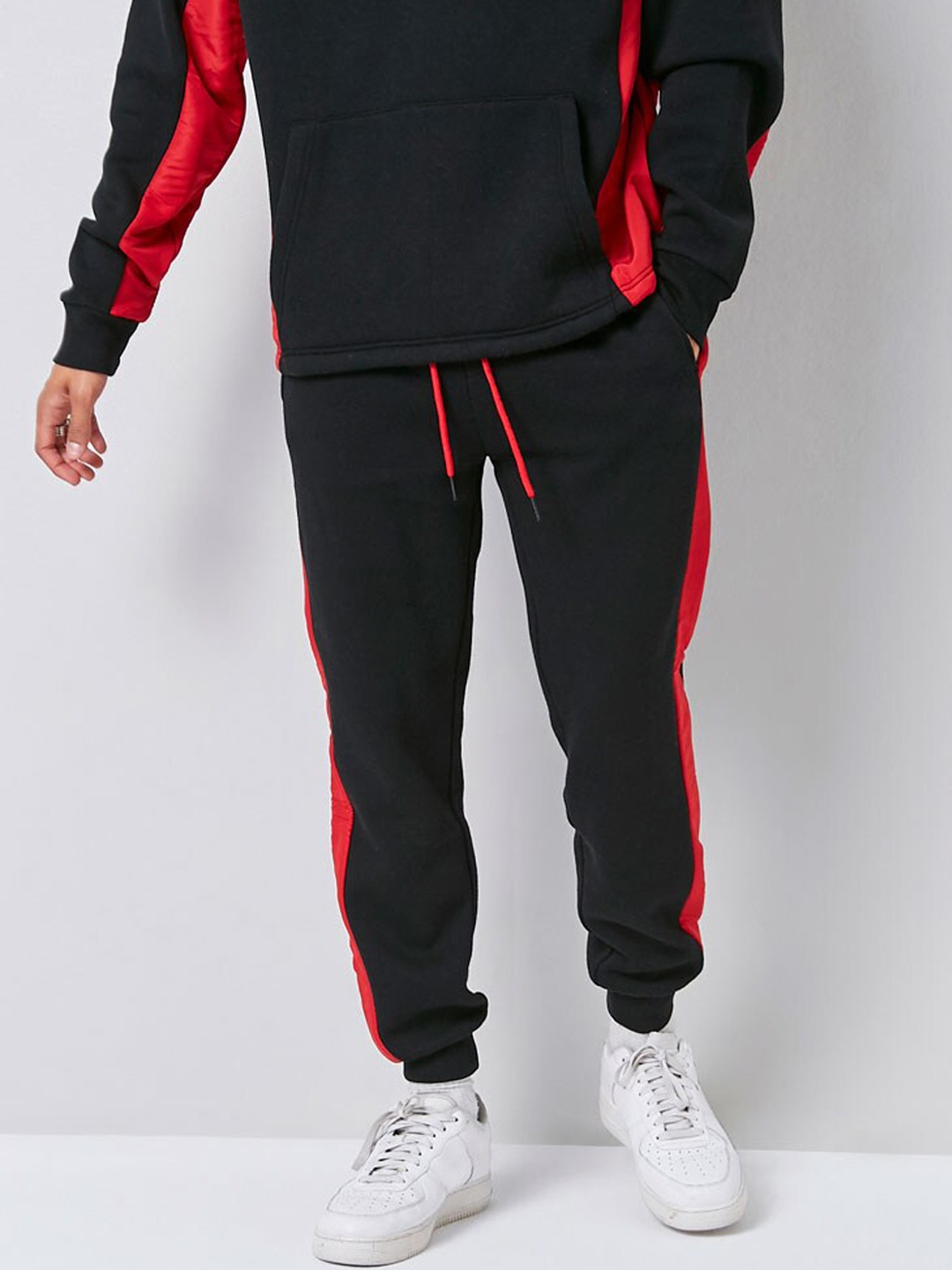 

FOREVER 21 Men Multicoloured Regular Fit Solid Joggers, Multi